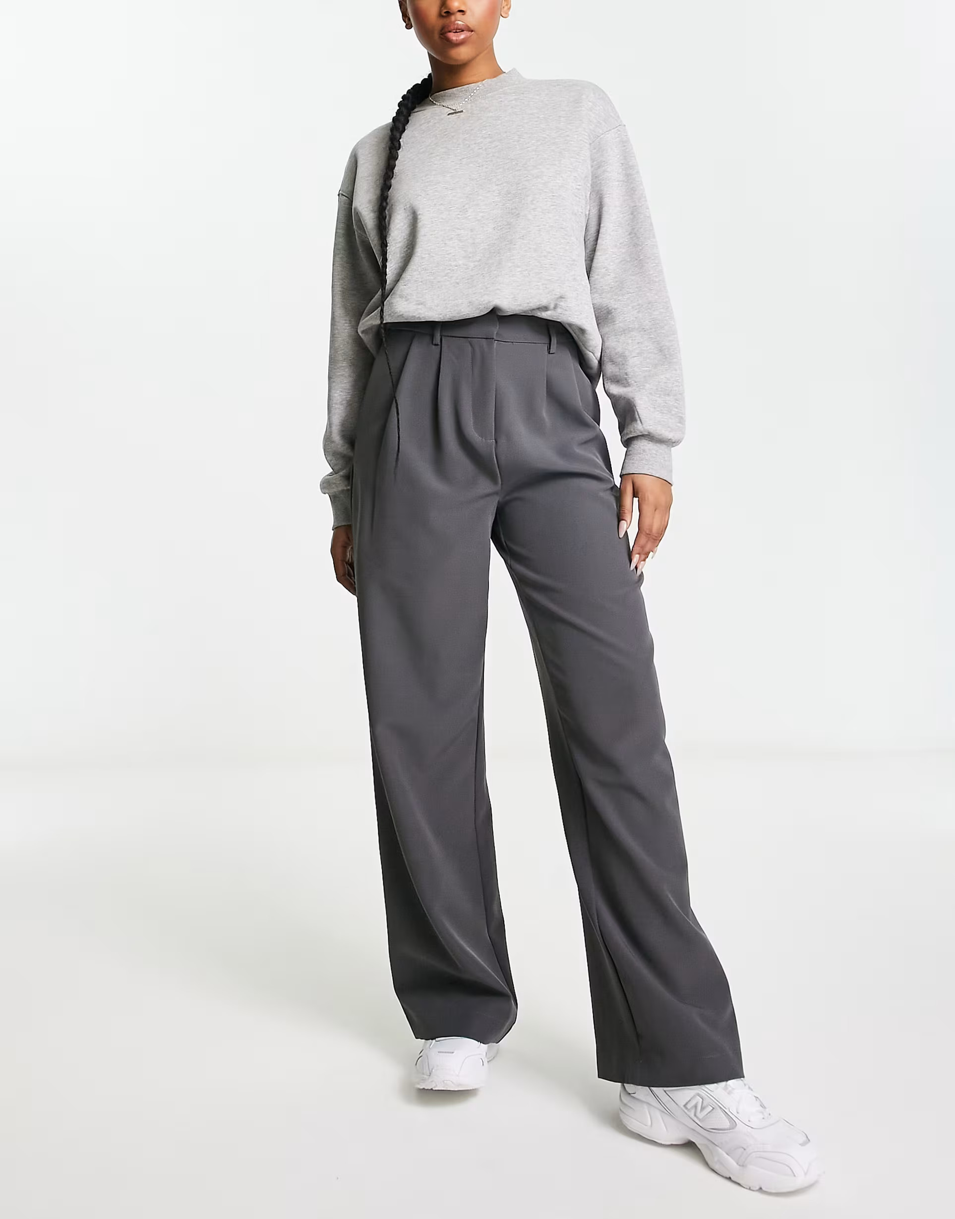 Vila – Elegante Hose in Grau mit weitem Schnitt und Bundfalten | ASOS (Global)