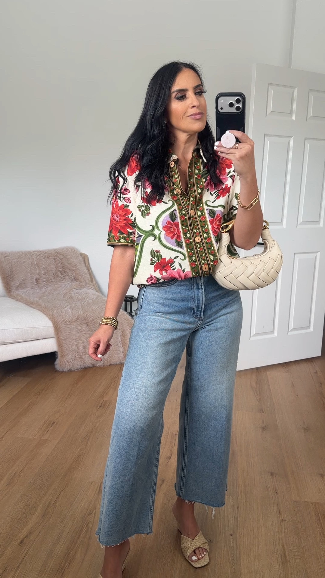 Farm Rio wonder Rio linen blend button down shirt wearing size small.

Pistola Lana raw hem ankle wide leg jeans wearing size 27