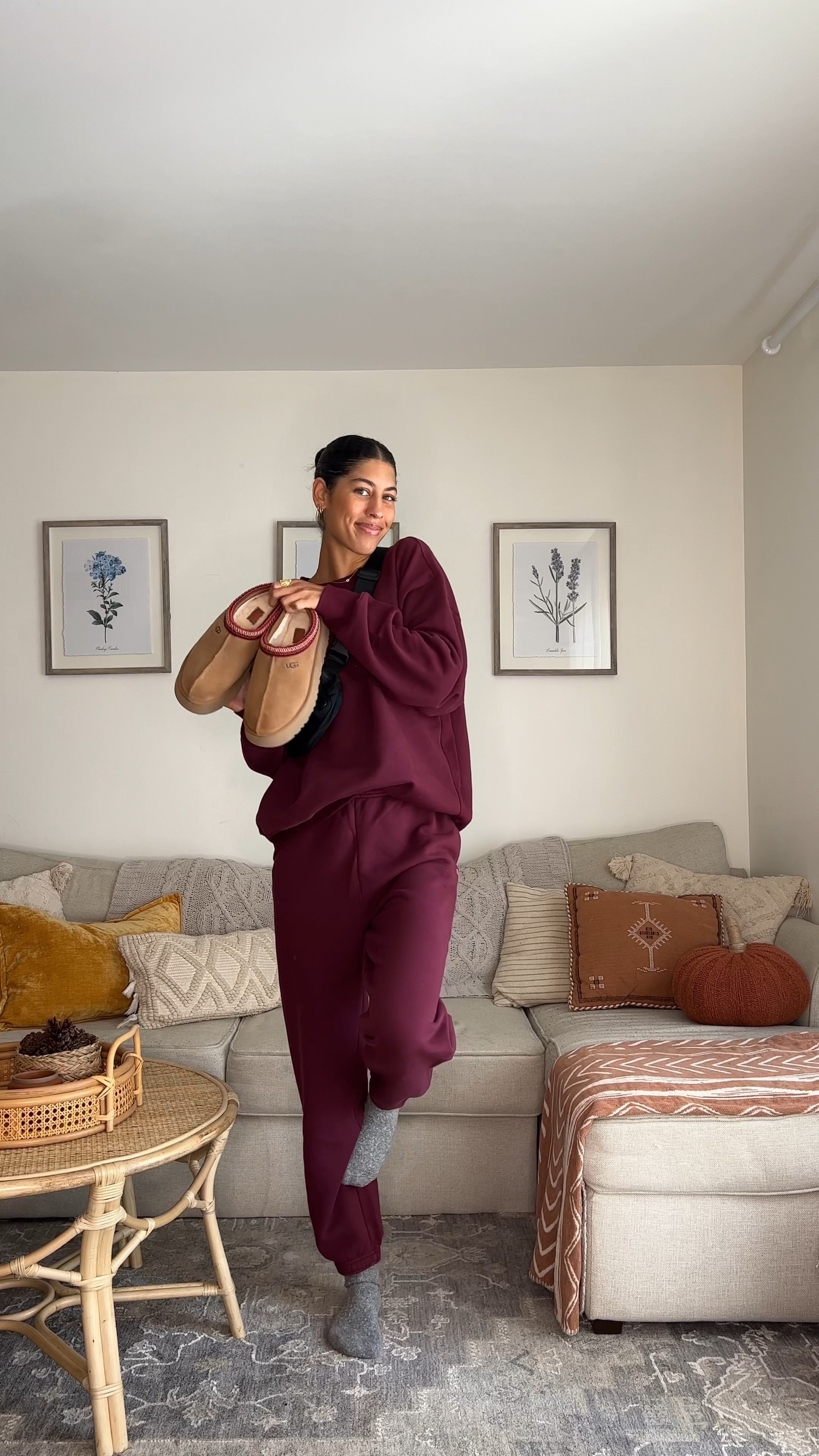 how to style tazz @ugg slippers for fall ! 

Outfit #1: 
- maroon set: aritiza 
- belt bag: luluelmon 

outfit #2
- jacket: aritzia 
- jeans: abercrombie 
- shirt: grey bandit (code: KYRA15)
- purse: Amazon (JW pei)

outfit #3
- skirt: princess Polly (code: KYRA20)
- top: grey bandit (code: KYRA15)
- bag: thrifted (Ann Taylor) 

outfit #4
- jeans: agolde /shopbop 
- sweater: grey bandit (code: KYRA15)
- purse: thrifted (Ann Taylor) 