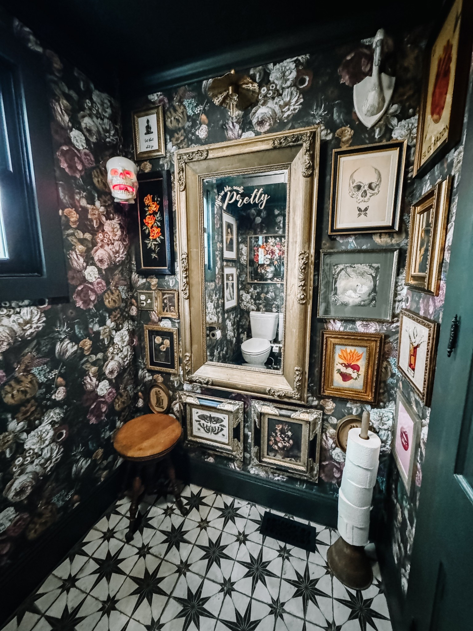 Gallery wall diy #moodybathroom #bathroomdecor #artprints

#LTKFindsUnder50 #LTKHome #LTKStyleTip