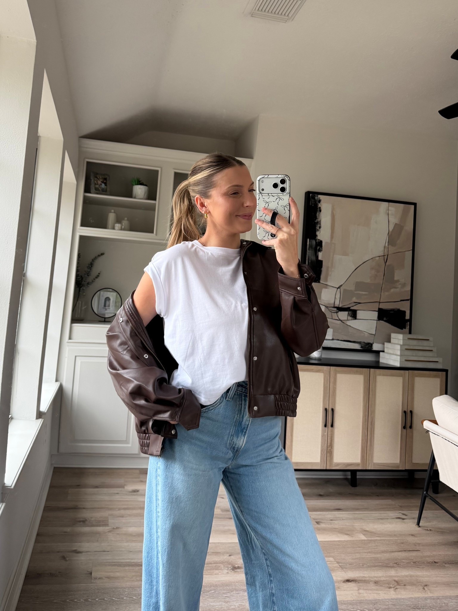 My favorite basic tee!! Size M 

#LTKCyberWeek #LTKHoliday #LTKootd