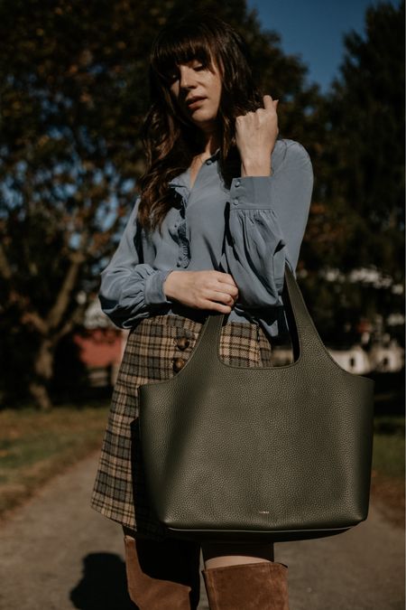 Cuyana System Tote in olive green leather. Leather work bag. Leather tote bag. Styled with light blue silk blouse and plaid wool skirt. #sezane 

#LTKitbag