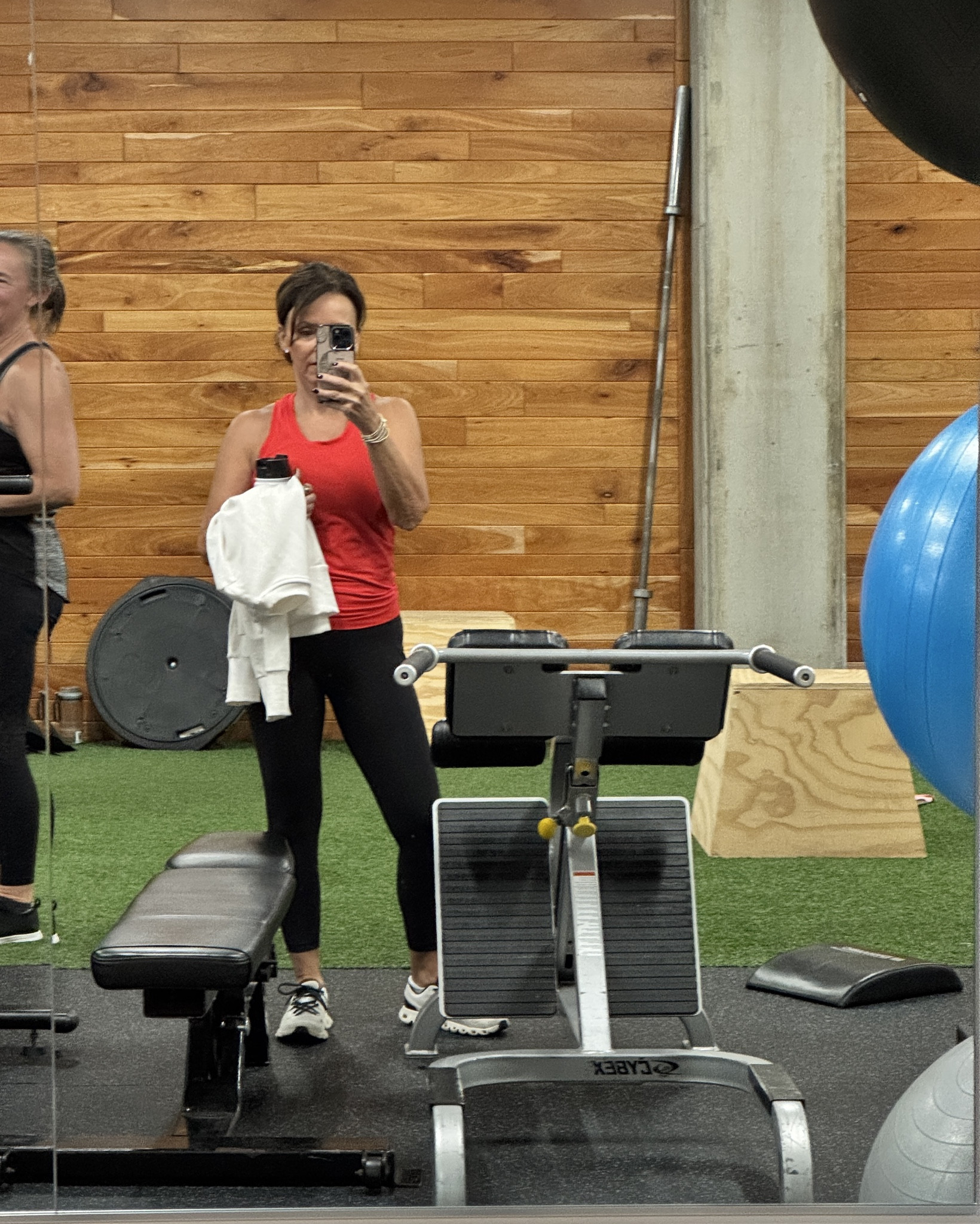 Lift Lab gym workout #2 in the books.  
Outfit of the day
Leggings, sneakers, tank top, and sweatshirt. 💪
kimbentley, fitnesss

#LTKActive #LTKSaleAlert #LTKfitnessgoals