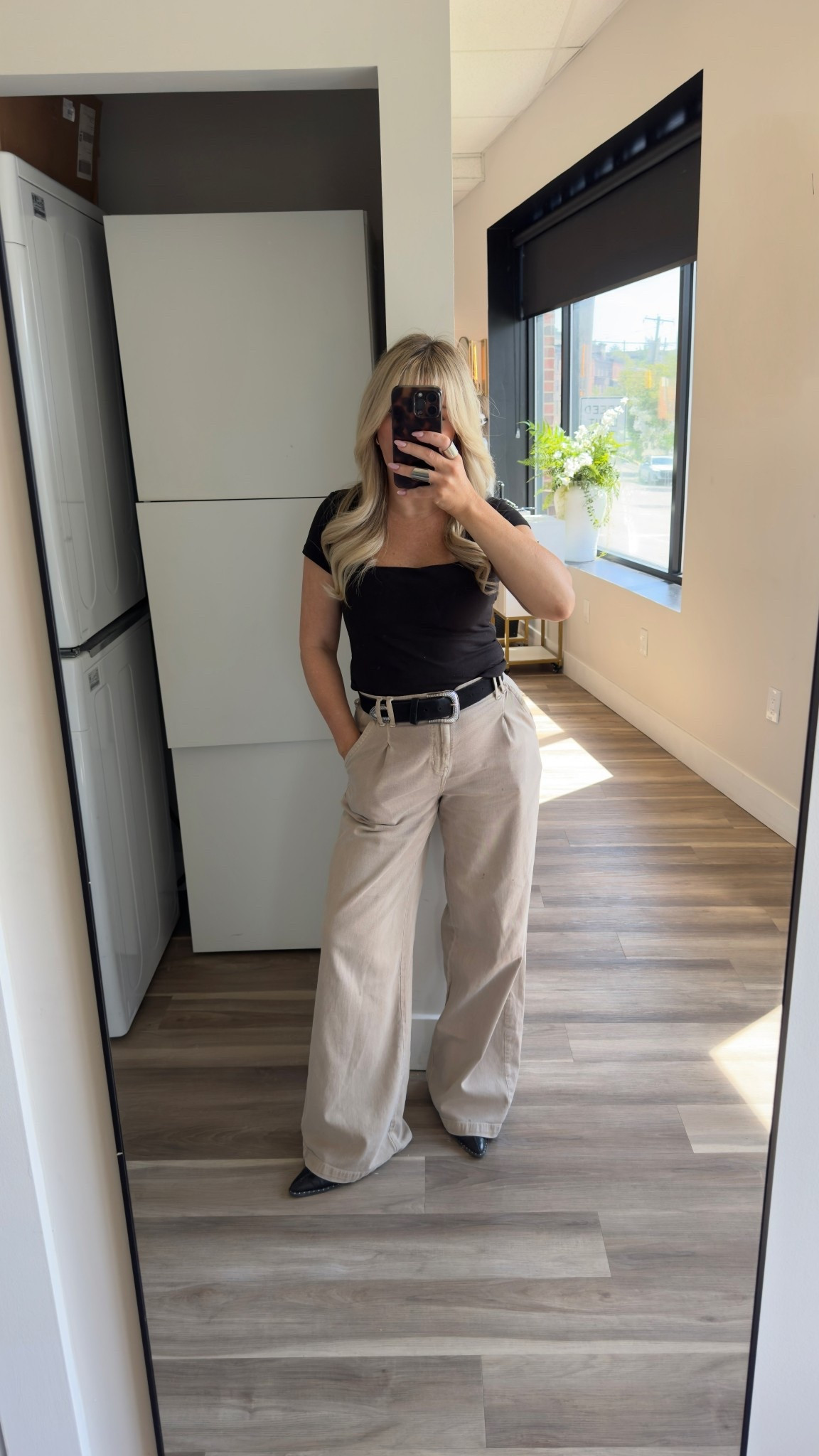 Black water neck top size medium 
Wide leg American Eagle dress pants size 6
Black mules size 7


#LTKdayinmylife #LTKootd #LTKxMadewell