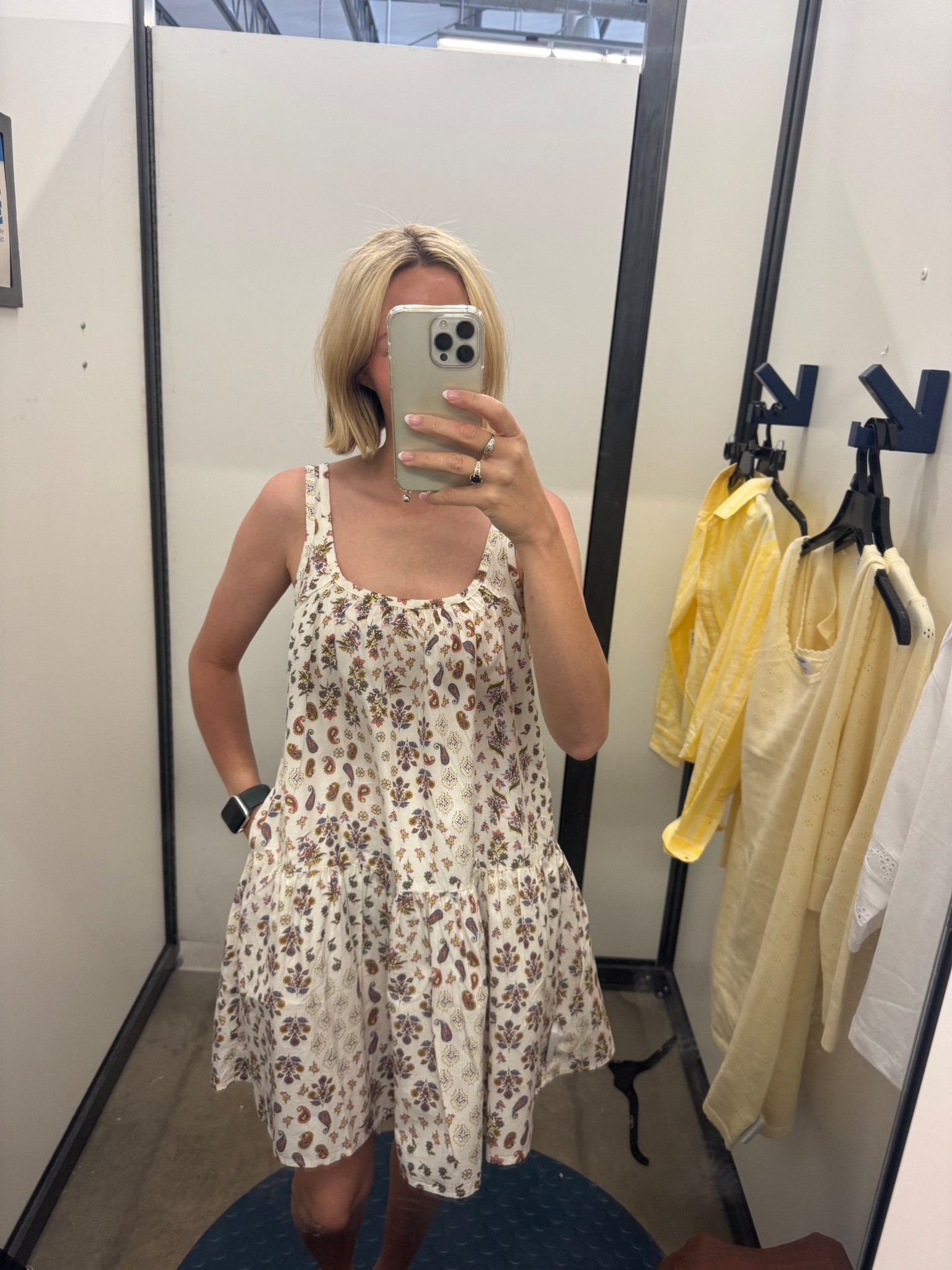 Pretty neutral florals. Comfy dress with pockets 