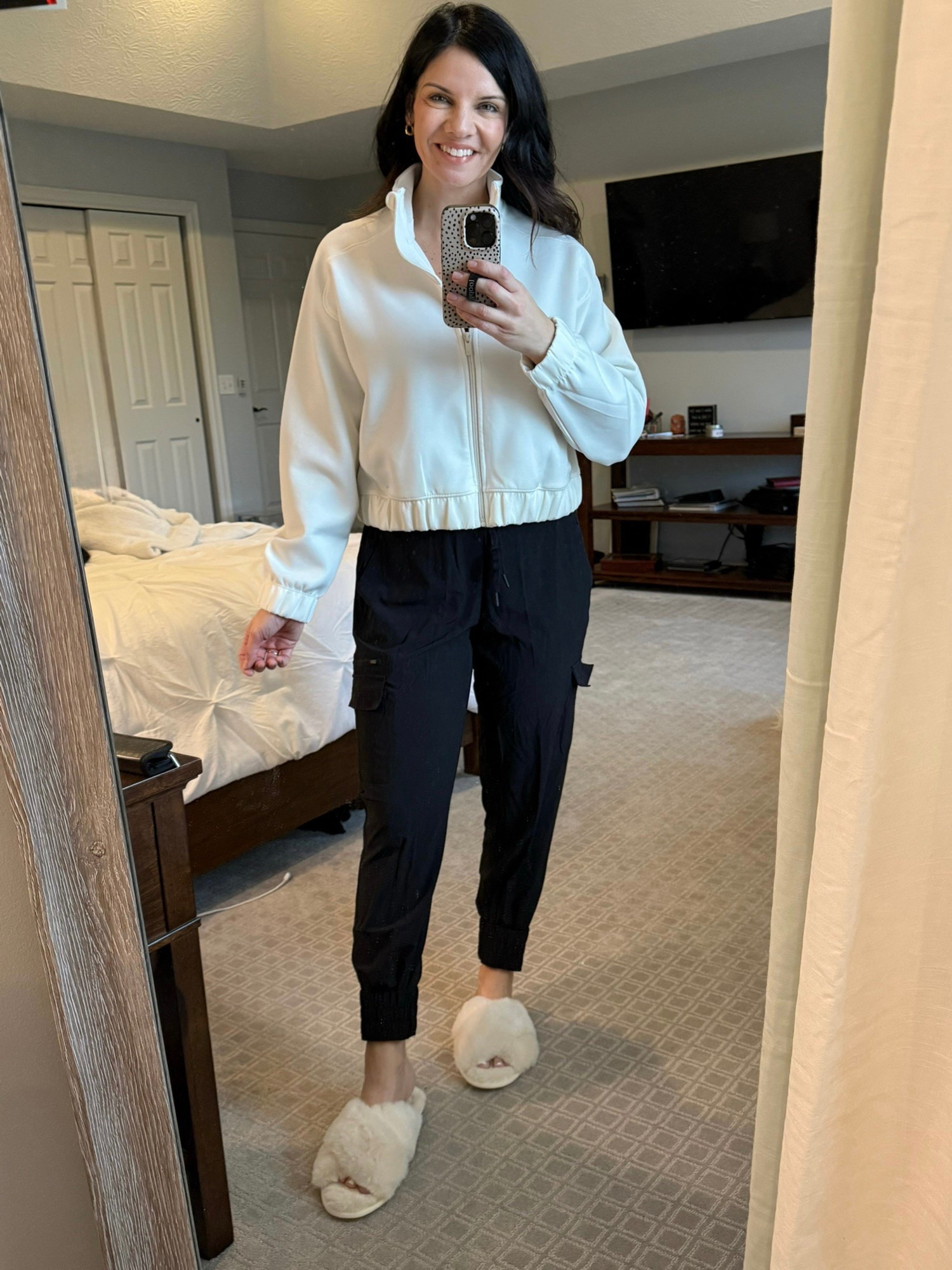 Perfect cozies that you absolutely need in your closet! I want one of these jackets in every color! 

#LTKActive #LTKStyleTip