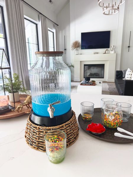 New @walmarthome finds stand and dispenser 
Perfect for parties 
