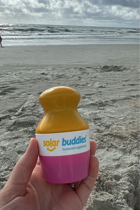 Windy day on the beach? This made it easy to apply our sunscreen. Adding it to my beach baby guides this year. Head to organize-Nashville.com for the full list of items to take to the beach with kiddos. 

Summer beach resort sunscreen 