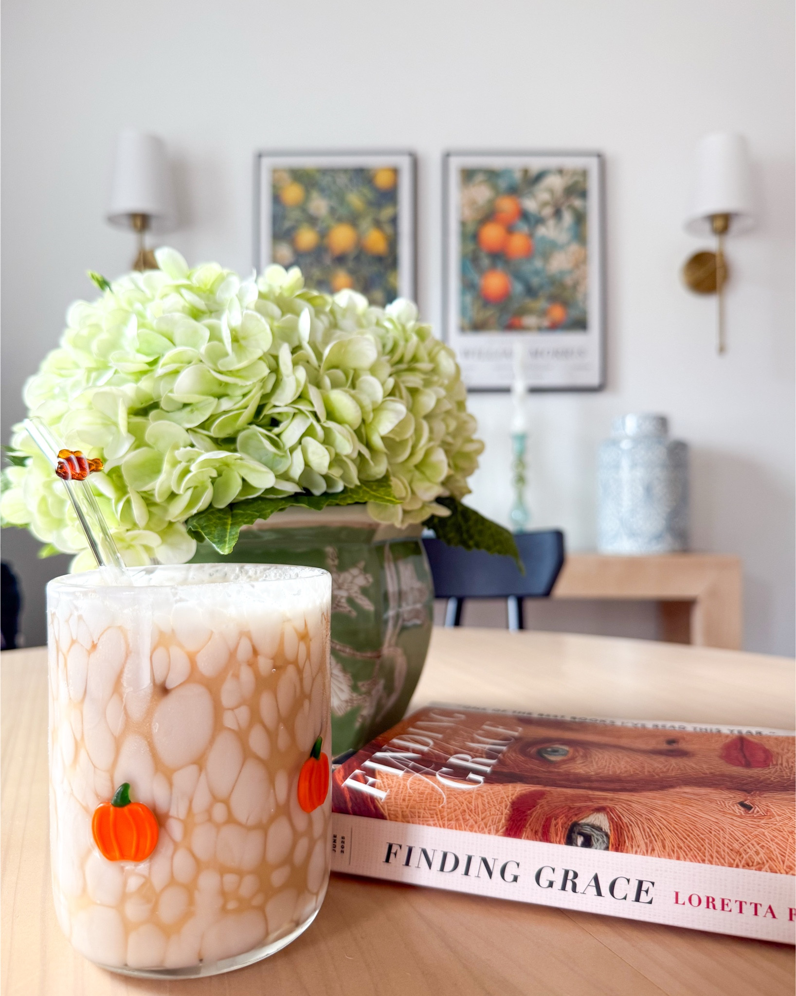 currently reading and a new anthro juice glass 🎃

#LTKFindsUnder100 #LTKFindsUnder50 #LTKautumn