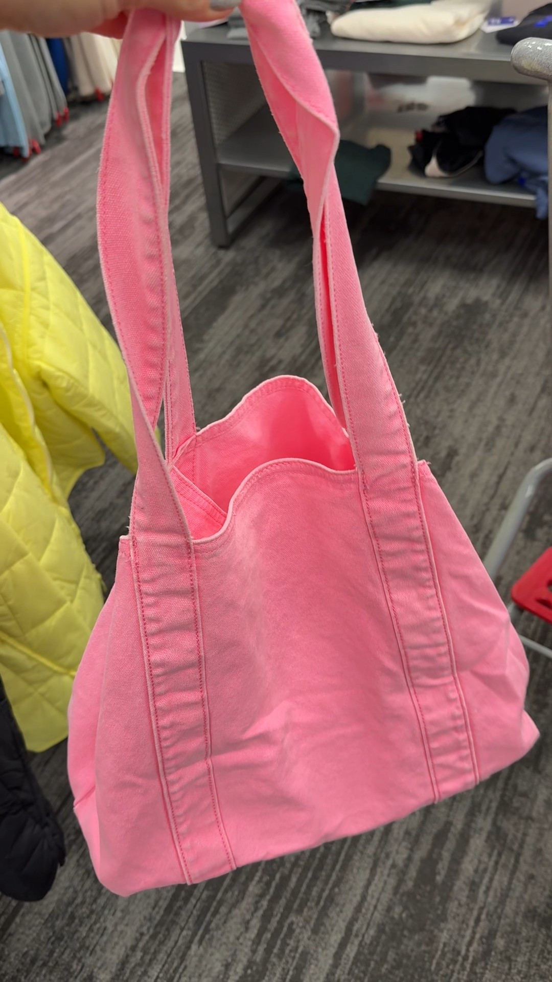 New tote bags at Target. Lots of colors! 

#LTKTravel #LTKFindsUnder100 #LTKGiftGuide