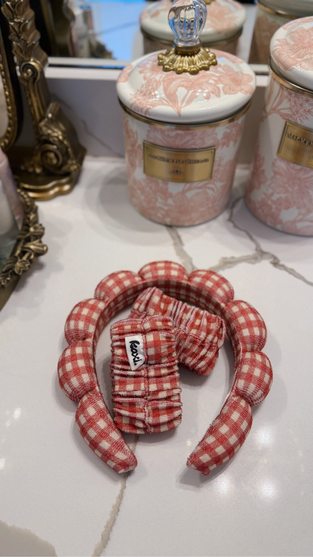 Let’s talk nighttime skincare and intentional glow-ups ✨ Choosing consistency over perfection.

Nighttime skincare routine:
1️⃣ Cleanser – Removes makeup, dirt, and oil.
I always use clean towels.
Antibacterial face spray (HOCl spray) – Used on clean skin to calm, reduce bacteria, and prep the skin.
2️⃣ Toner step:
• SK-II Facial Treatment Essence – Essence always goes before exfoliating pads and toner.
• Zero Pore Pads – Exfoliating step used after essence (focus on the T-zone or textured areas). ⚠️ Not every night if your skin is sensitive (2–4x/week).
• Toner – Hydrating or calming toner to rebalance and prep the skin for serums.
3️⃣ LED mask
4️⃣ Acne treatments:
• Dapsone
• Tretinoin
5️⃣ Serums:
• Brightening serum
• Anti-aging serum
6️⃣ Booster device – Enhances skincare absorption.
7️⃣ Eye cream
8️⃣ Moisturizer 
9️⃣ Lip mask

There are a few products I want to try once I finish the ones I’m currently using, so leave me a comment with your favorite skincare products I should try next! 🤍✨

— 

@kaxi.co @youthtothepeople @cleanskinclub @tower28beauty @skii @medicube_global_official @laneige_us @drdennisgross @caudalie @caudalieus @clarinsusa @summerfridays 

#skincareroutine #myglowuproutine #glowup #series #millennialmom

#LTKmomlife #LTKselfcare #LTKBeauty