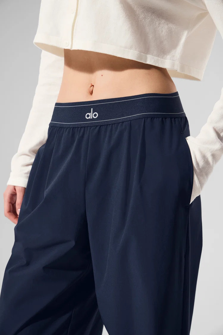 Suit Up Trouser (Regular) | Alo Yoga