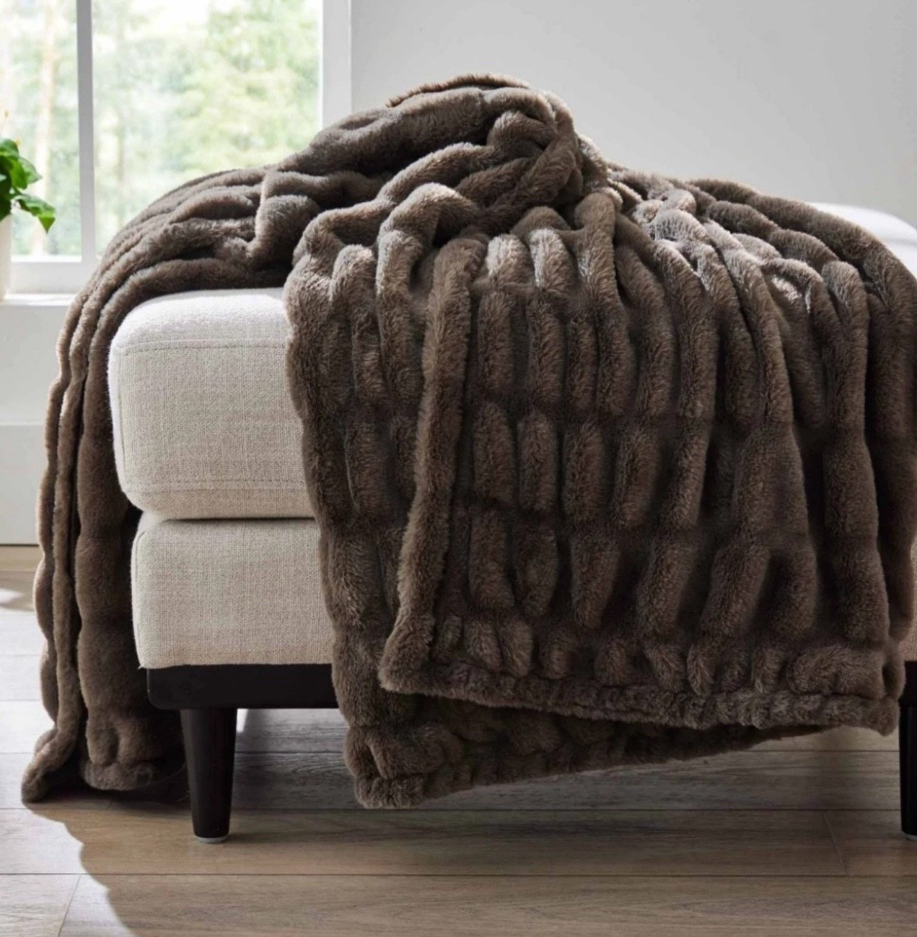 Faux fur throw | better homes and gardens throw 

#LTKGiftGuide #LTKHoliday #LTKHome