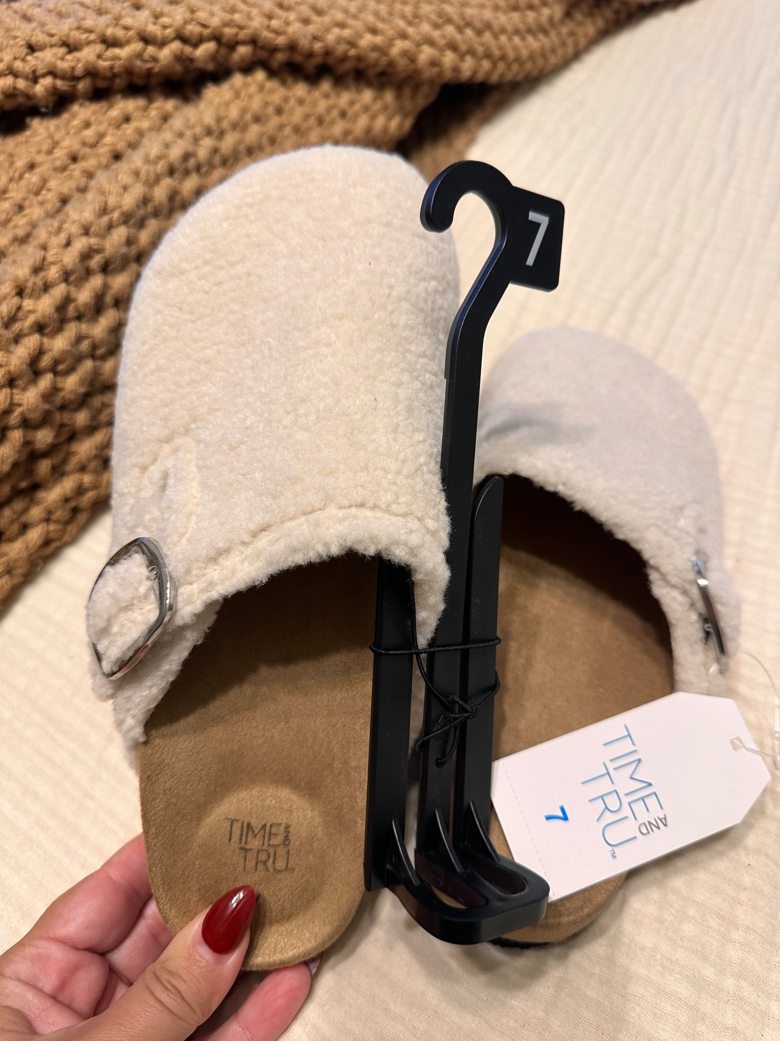 Super cute fall clogs that are the perfect dupe! 

#LTKShoeCrush #LTKSeasonal #LTKFindsUnder50