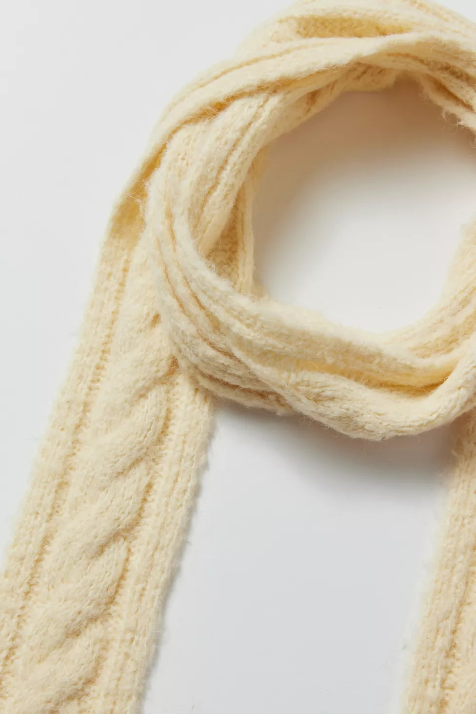 Scarlett Cableknit Skinny Scarf | Urban Outfitters (US and RoW)