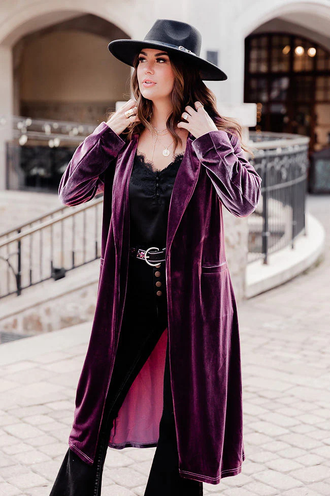Jolie Plum Velvet Duster Amber Massey X Pink Lily | Pink Lily