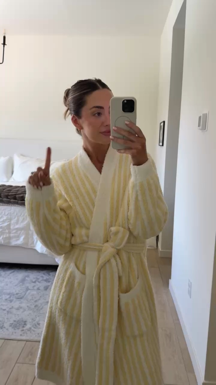 Obsessed with this robe!!! Butter yellow and pinstriped perfect combo 🥹💛💫 we love this brand’s blankets, too, also linking some of those!!!

#LTKmomlife #LTKHome #LTKSeasonal