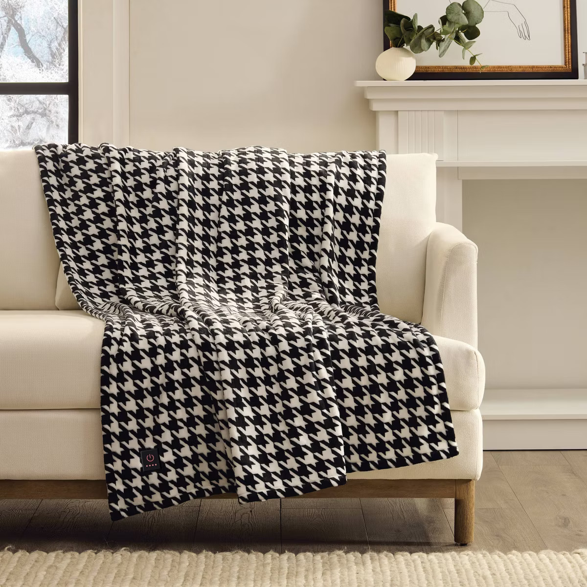 Brookstone Cozy Throw Houndstooth Printed Plush Black White | Target