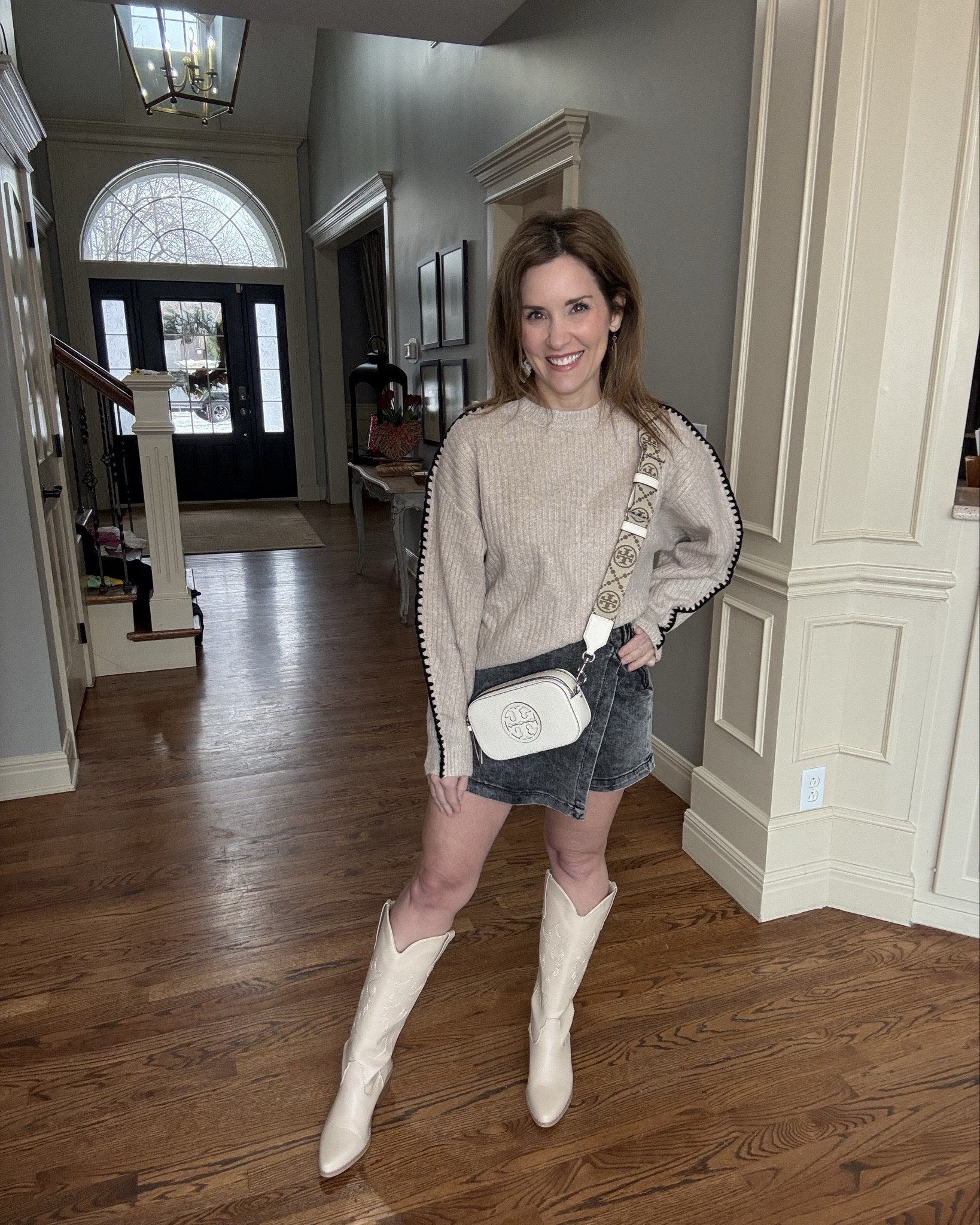 Love this Tory Burch Miller Cross body bag perfect for spring and summer. 

Crazy Busy Mama 


#LTKPetite #LTKStyleTip #LTKTravel