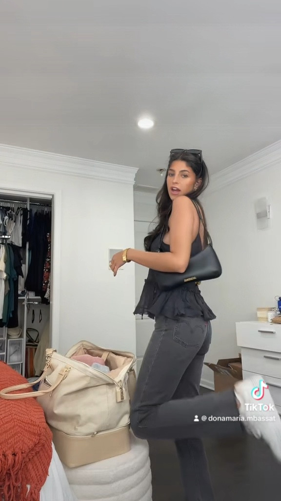 Going out fit 😏🗣️🥂🔥
.
.
Top is from Zara code is 7573/426/807

#LTKFind #LTKparties #LTKstyletip