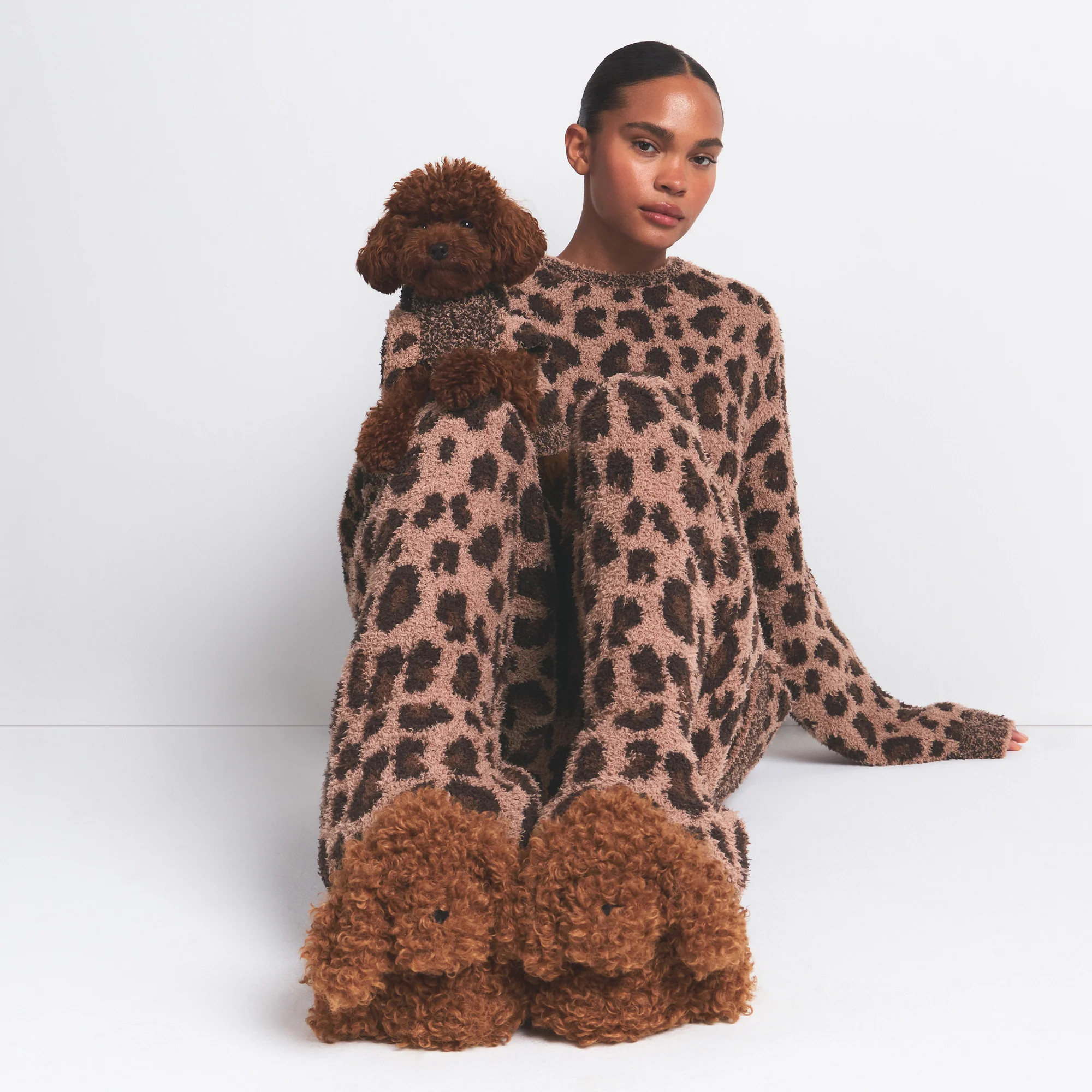 SKIMS Dog Slipper | Medium Neutral | 35 | Accessories | SKIMS (US)