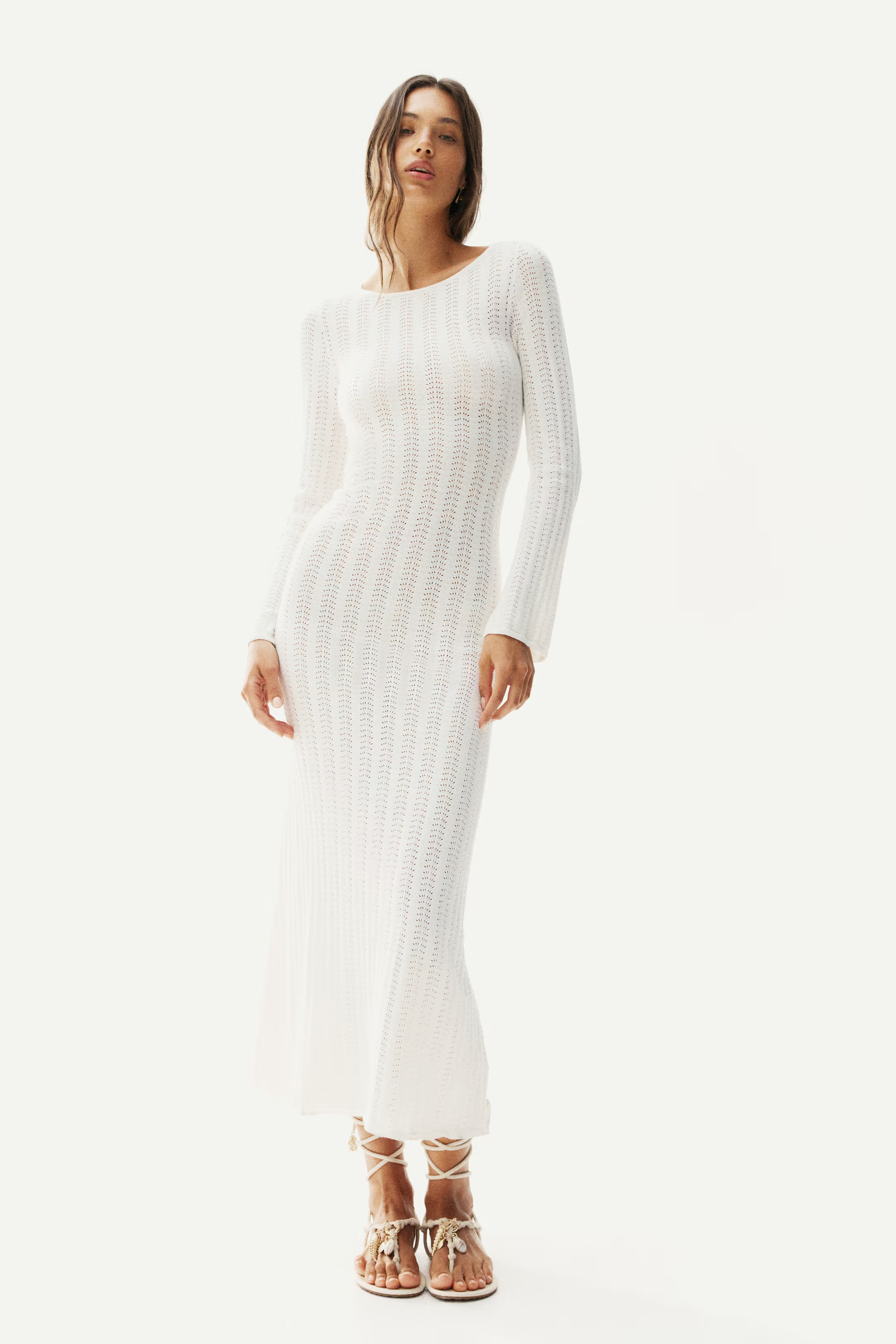Rückenfreies Kleid in Pointellestrick | H&M (DE, AT, CH, NL, FI)