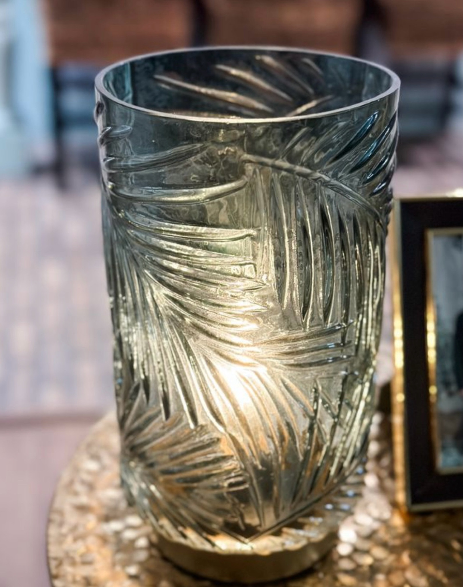 This little table lamp is battery operated and CUTE as a button! Having no cord is a game changer, PLUS it has a built in auto-timer 🙌 

#LTKSaleAlert #LTKFindsUnder50 #LTKHome