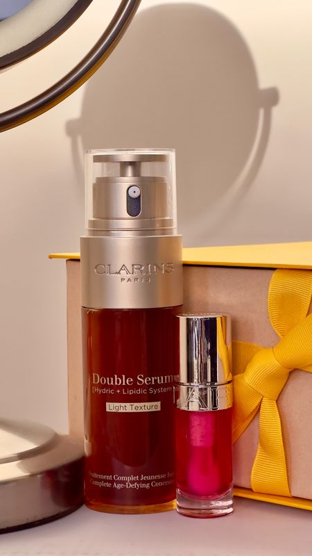 Last minute gift idea? 🎁 ✨
Treat your skin with the perfect #DoubleDose of magic with two of this year’s Allure Best of Beauty Award winning products, I absolutely love the iconic double serum & lip gloss.
@clarinsusa 

#LTKHoliday #LTKbeauty #LTKGiftGuide