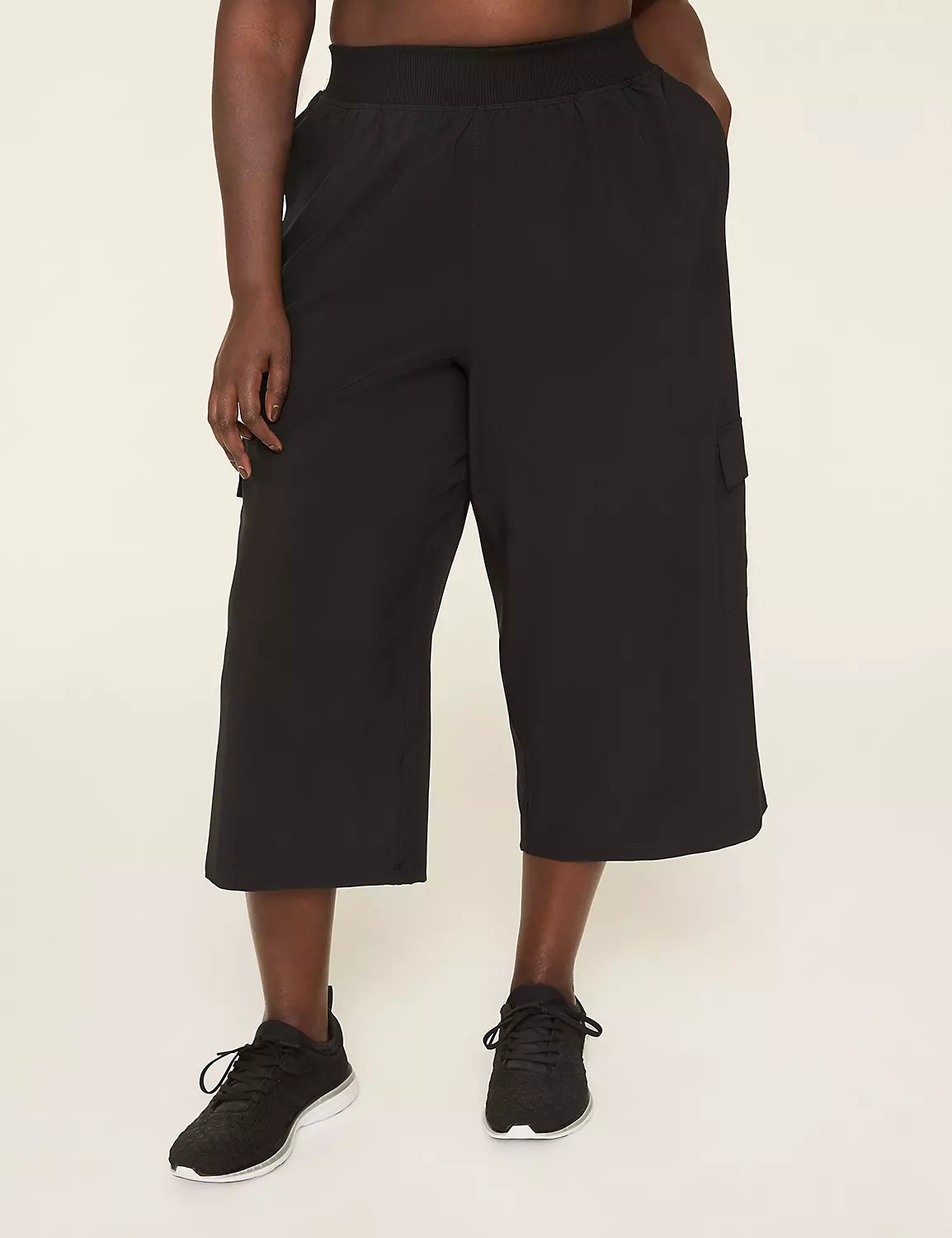LIVI Stretch Woven Capri Cargo Pant | Lane Bryant (US)
