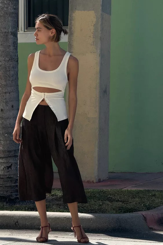 RIBBED TOP WITH OPENING | Zara US