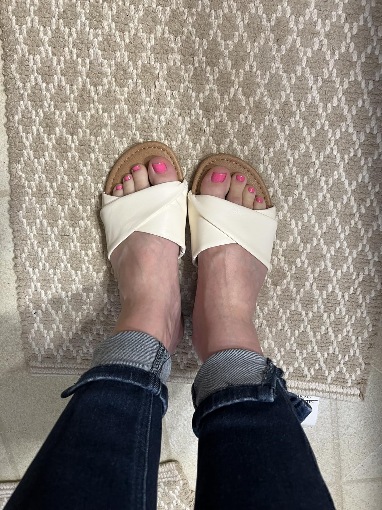 FITORY Women's Flat Sandals Fashion Slides With Soft Leather Slippers for Summer Size 6-11 | Amazon (US)