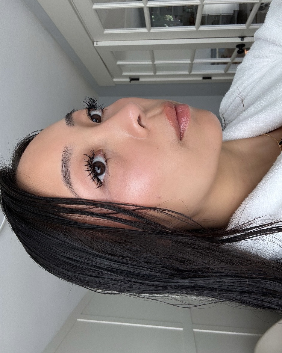 everyday natural glowy makeup!! minimal look and suitable for dry and combo skin ✨🤍⭐️

#LTKBeauty #LTKFallSale #LTKSeasonal