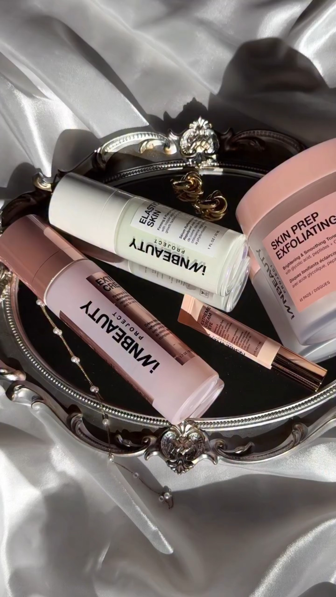 Calm, hydrated skin — a routine that truly delivers ✨💧

Soft, balanced skin and a healthy glow with a routine that actually works 🤍
My current skincare favorites from @innbeautyproject :

• Skin Prep Exfoliating Pads
• Extreme Cream Eye
• Elastic Skin Serum
• Extreme Cream Moisturizer

Minimal steps, visible results, and skin that feels calm all day ✨

@fromthelobby #ad #innbeautyproject #skincareroutine #glowingskin #ugcbeauty