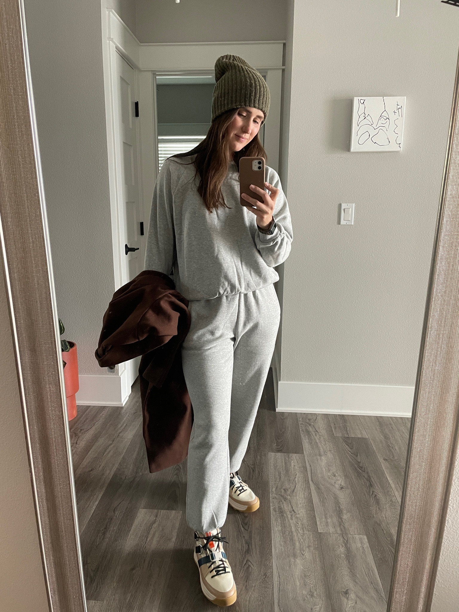 Most worn set by far. 👏🏻✨ and everyone is raving about it for good reason! Don’t wait for a sale, because I’m not sure it will happen. It’s worth every penny. #matchingset #winteroutfit #sweatpants #crewneck 

#LTKfindsunder100