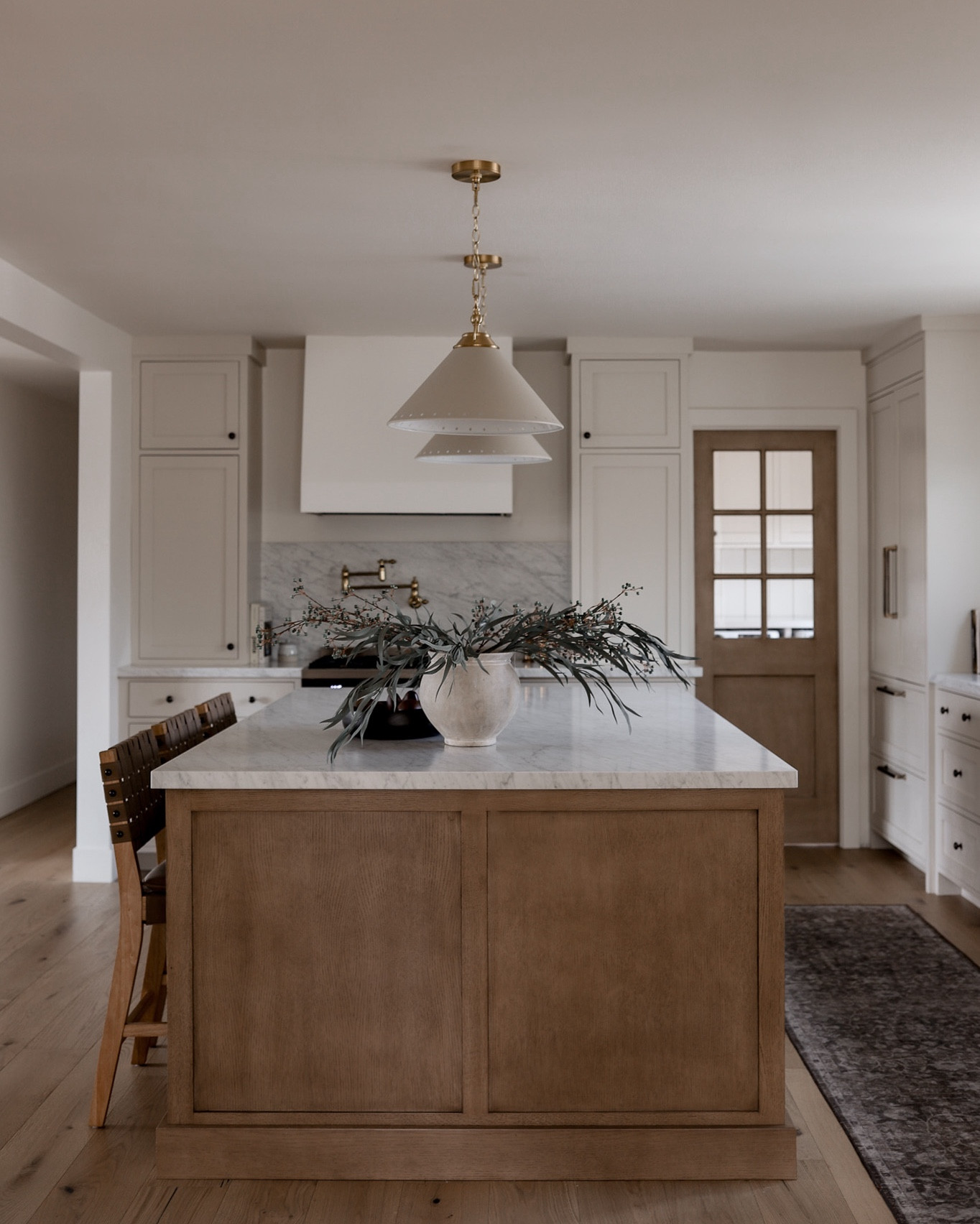 Shop our kitchen! 
Walls and Ceiling: BM Swiss Coffee
Cabinets: BM Natural Cream


#LTKHome #LTKSeasonal