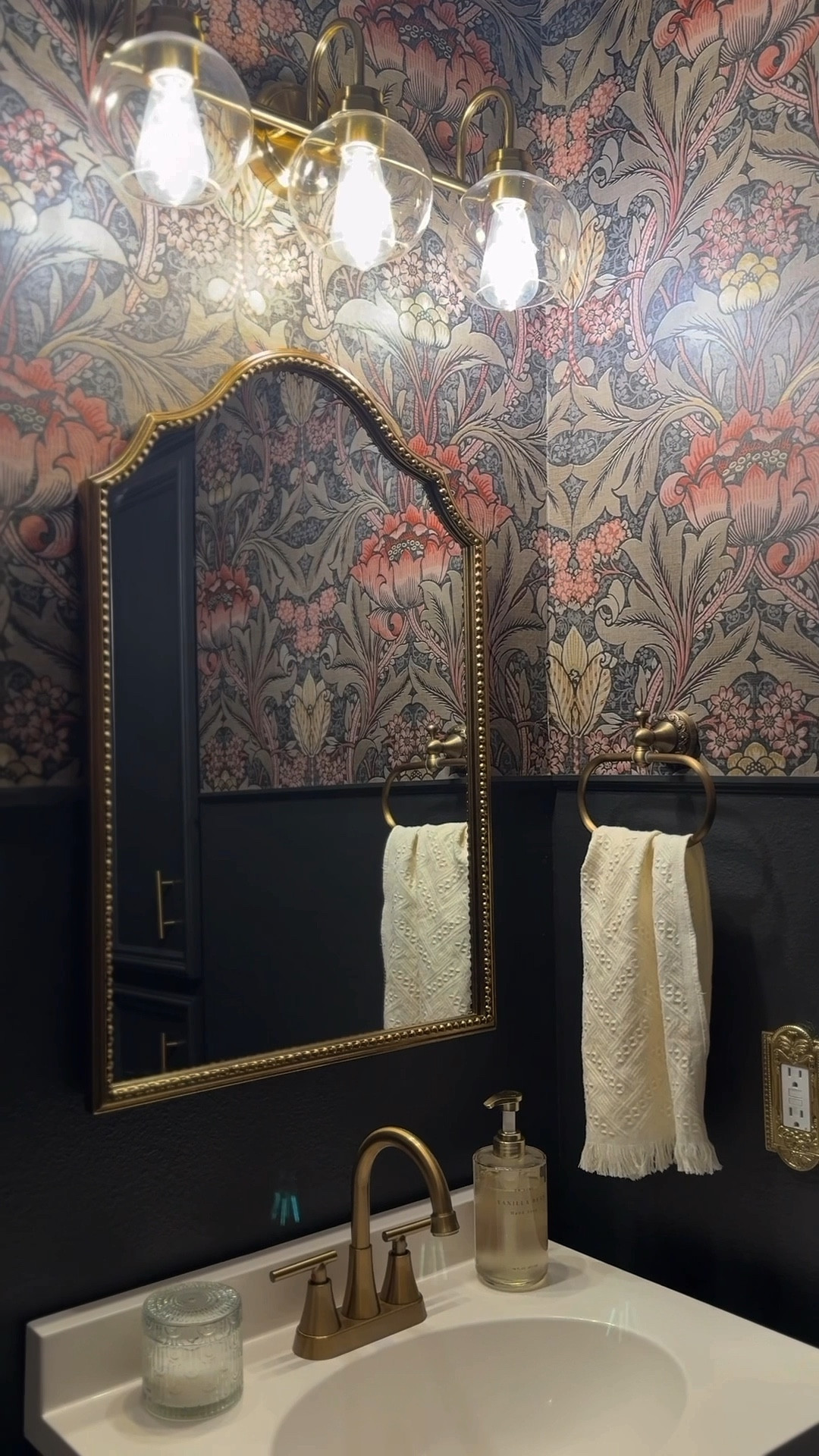 Powder bath transformation. Small space, BIG energy! Here’s everything I used to make it happen ❤️🫶🏼

#LTKHome #LTKFindsUnder50 #LTKFindsUnder100