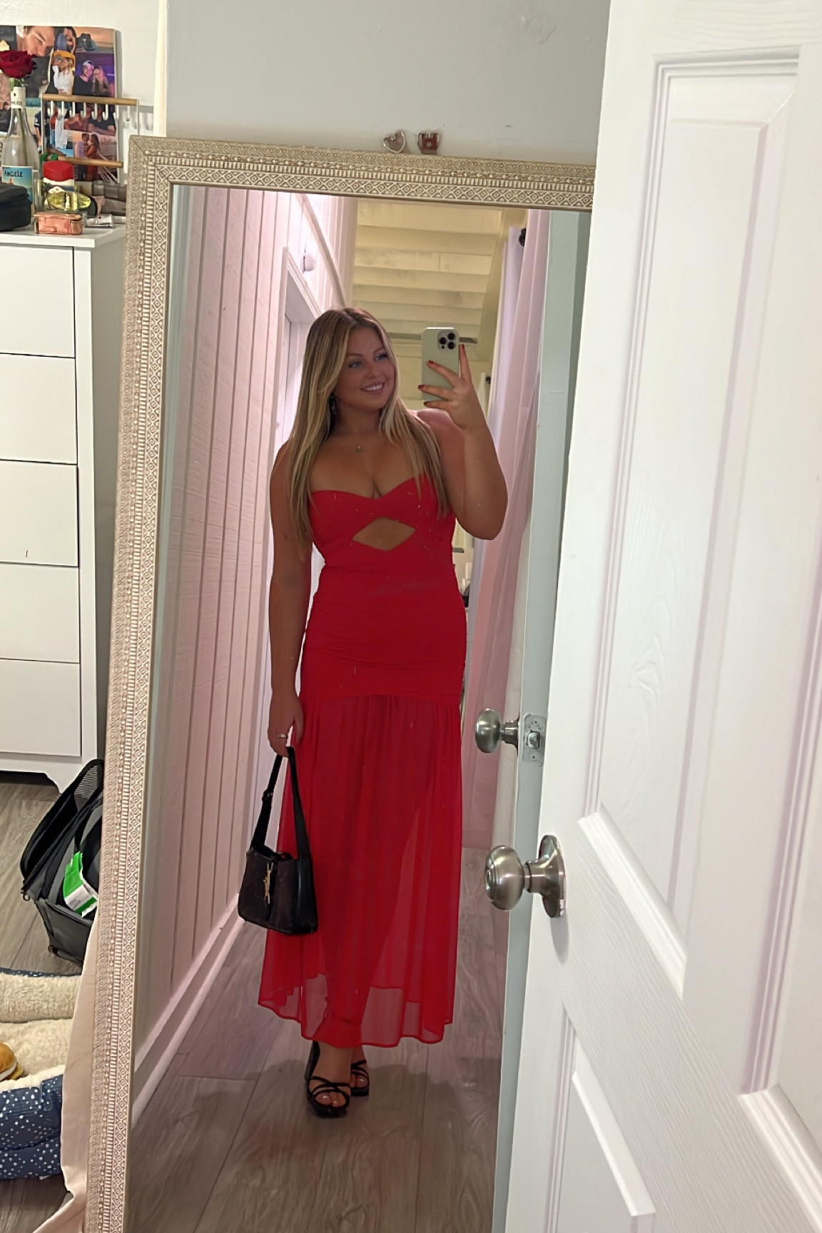 DRESS OF THE NIGHT ❤️

#LTKSeasonal #LTKSaleAlert #LTKHoliday