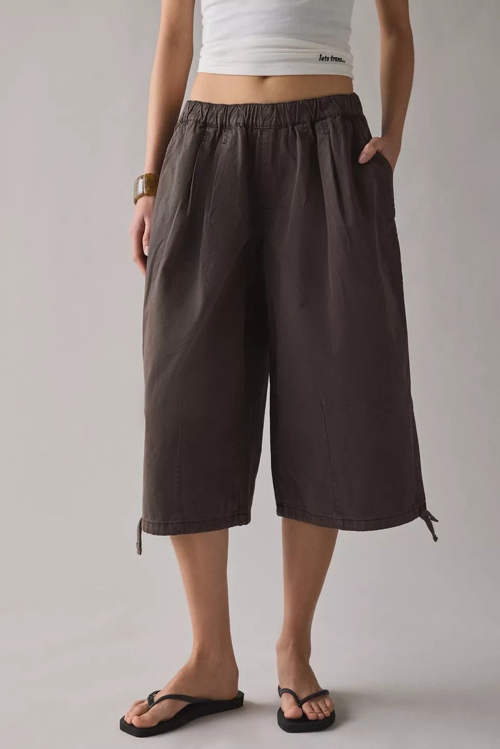 BDG Bobbi Cropped Baggy Pull-On Pants | Urban Outfitters (US and RoW)