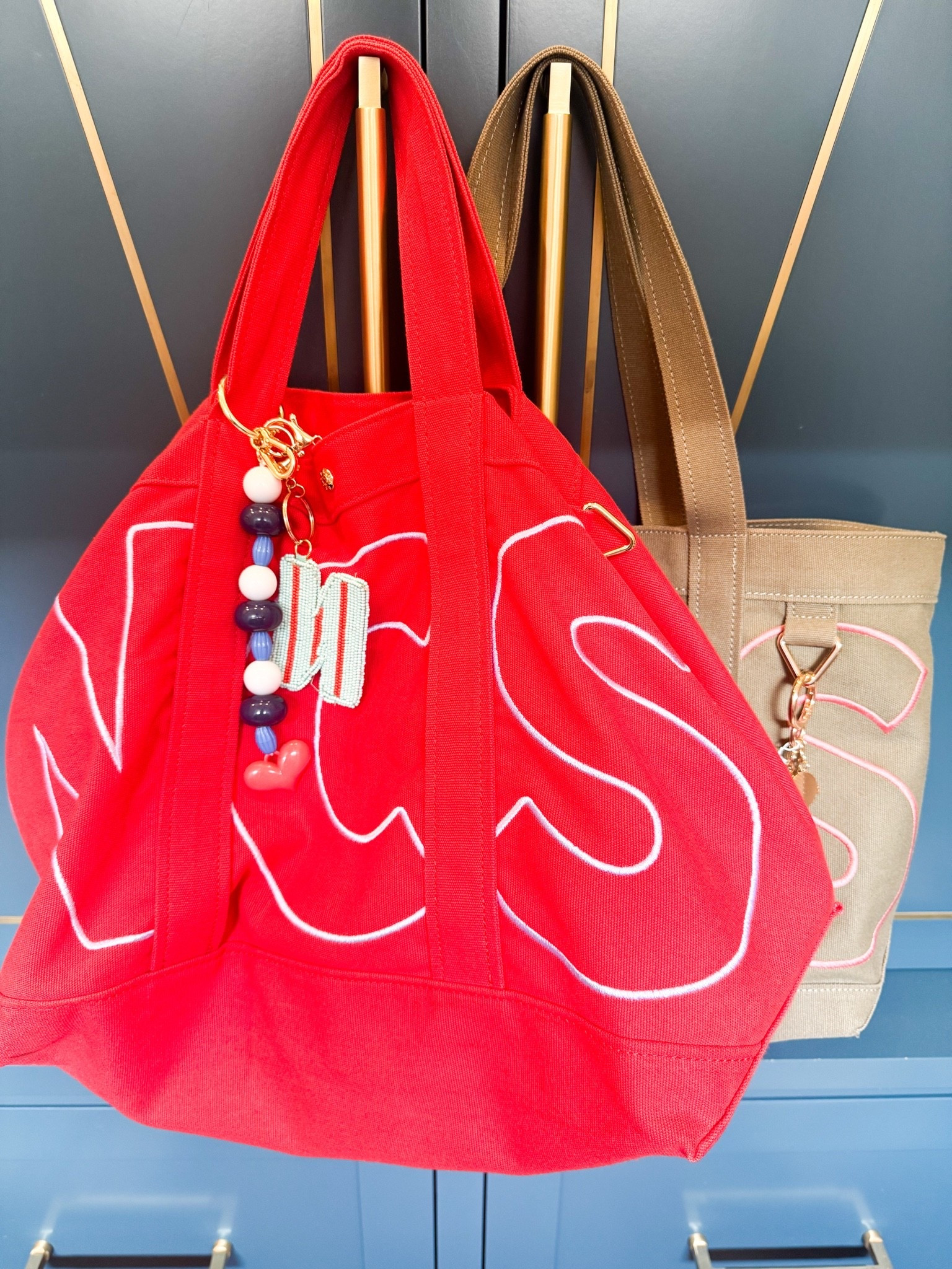 20% off my best selling totes from baublebar!!

#LTKMothersDay #LTKmomlife #LTKTravel