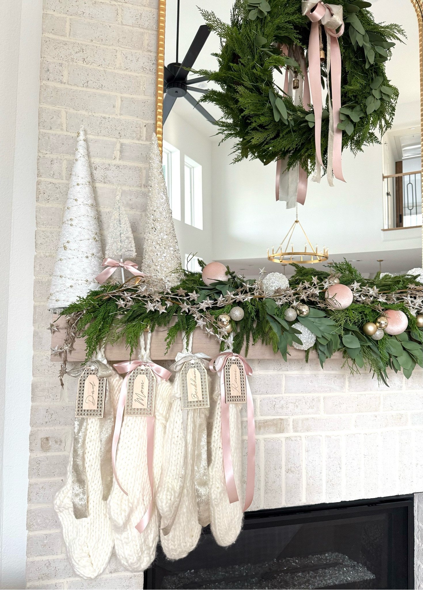 All my pink Christmas dreams coming true 😍

#LTKSeasonal #LTKHome #LTKHoliday