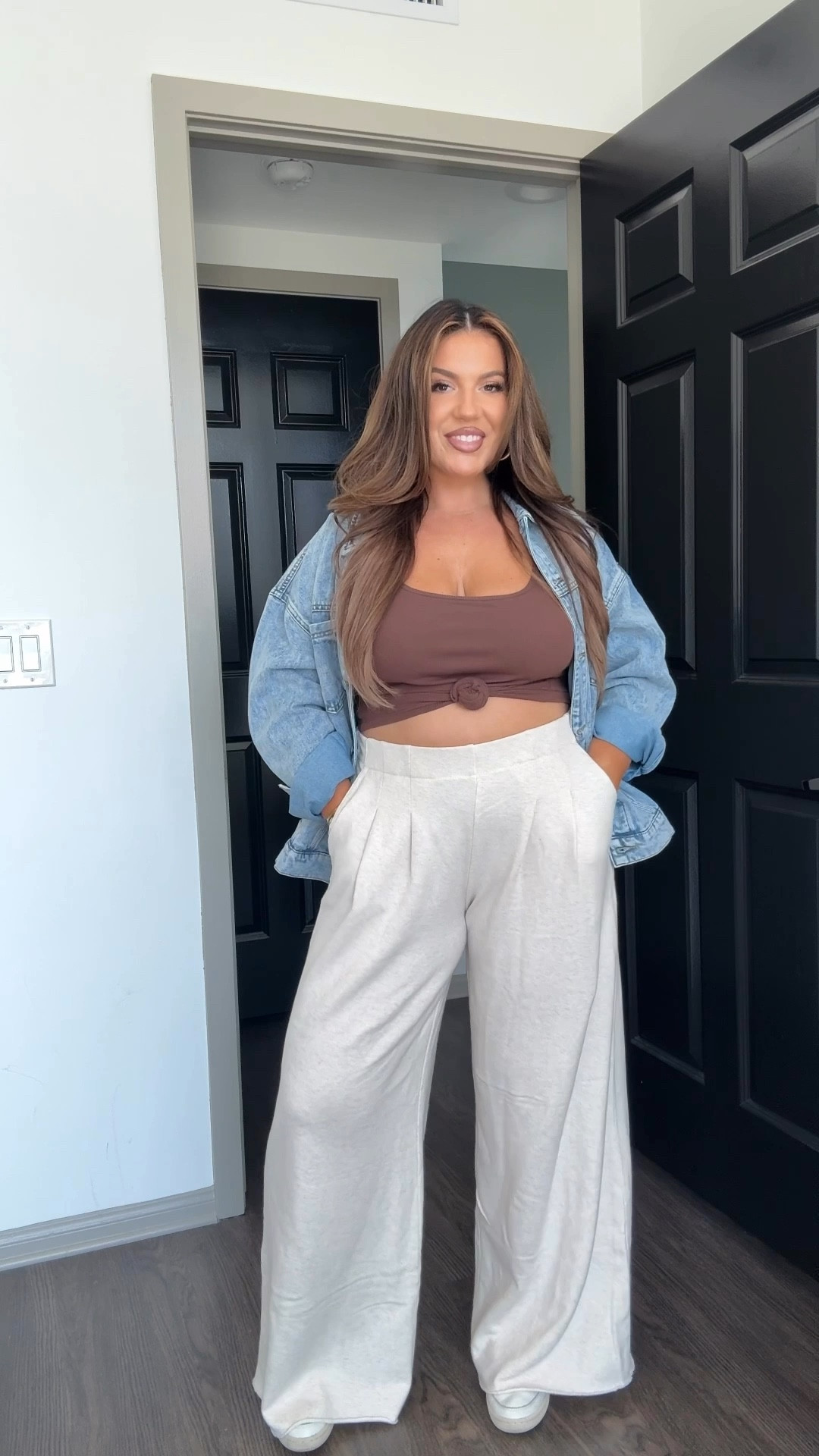 Casual, comfy Fall Outfit Inspo!

Built-in bra top: L
Sweatpants: M regular
Denim Jacket: XL


#LTKFallSale #LTKMidsize #LTKFindsUnder50