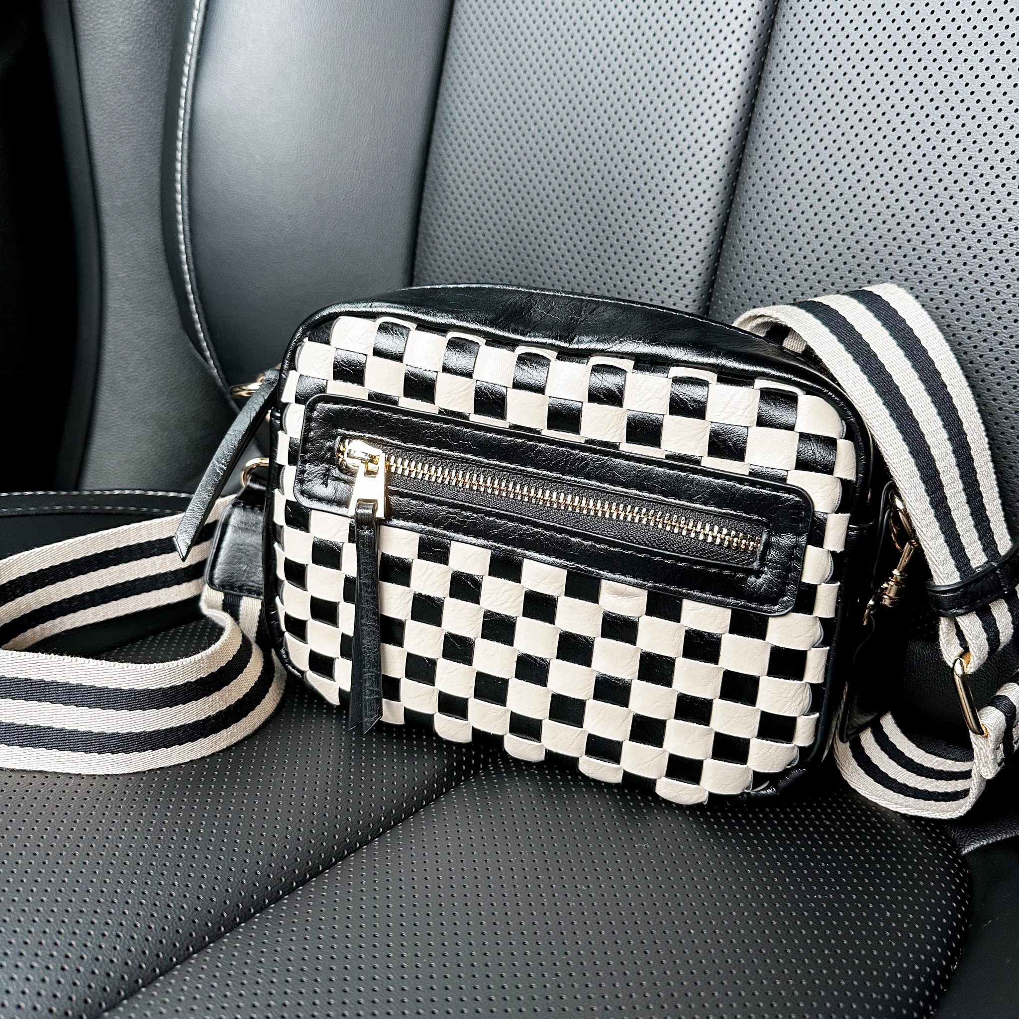 Target, under $20 🎯

#LTKSaleAlert #LTKFindsUnder50 #LTKItBag