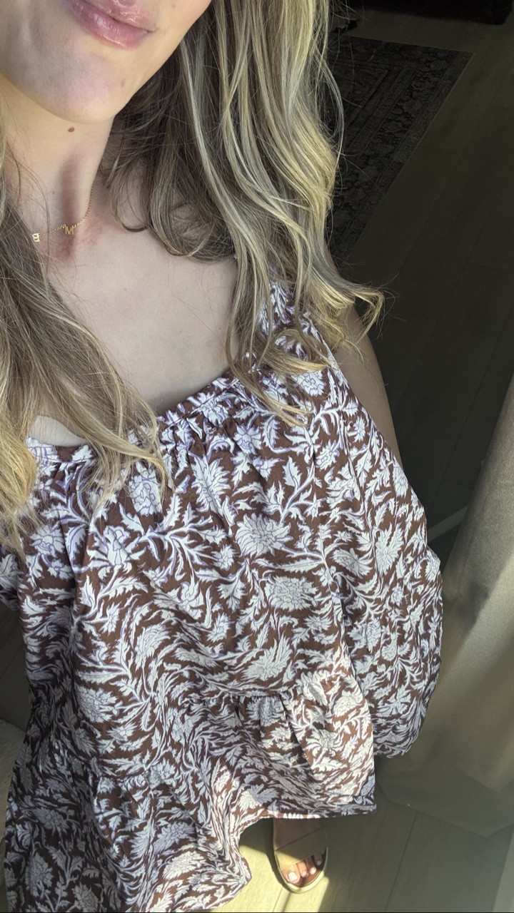 A reminder that even if you have nowhere to go, throw on that dress, curl your hair, and enjoy the day honey! ☀️🫶🏼 

These dresses from @oldnavy are the CUTEST! Wearing a size small in both! 

Both are 🔗 in my ShopMy and LTK! 

#summerdress #oldnavycreator #summeroutfits #springstyle #postpartumstyle