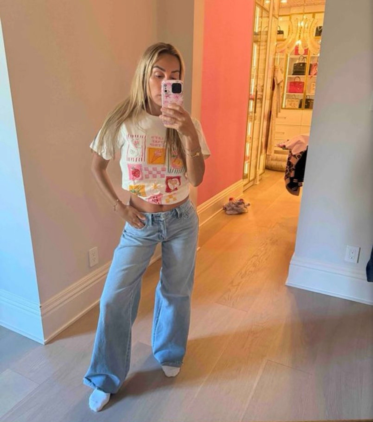 Aivanelli35 for 35% off! Wearing a size 25 runs a bit large 