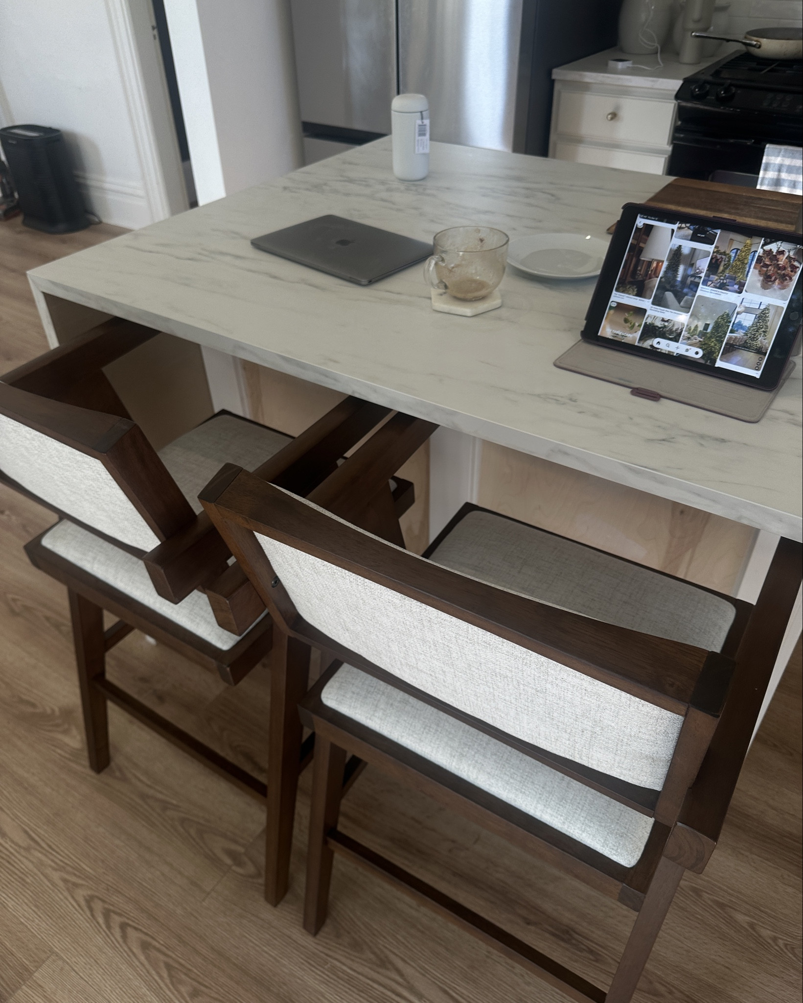 Counter height stools 

#LTKStyleTip #LTKSeasonal #LTKHome