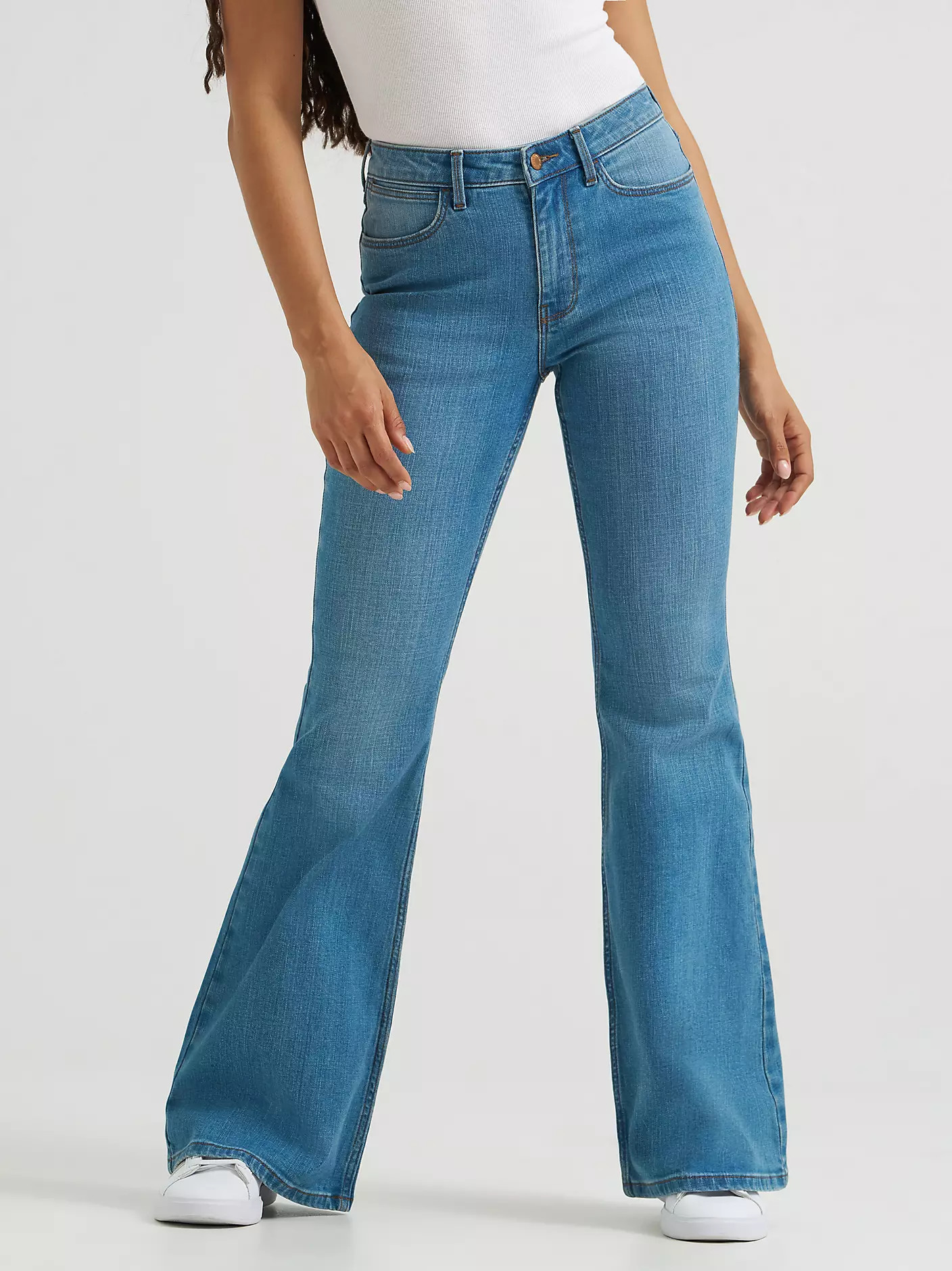 Women's Fierce Flare Embroidered Back Pocket Jean | Wrangler