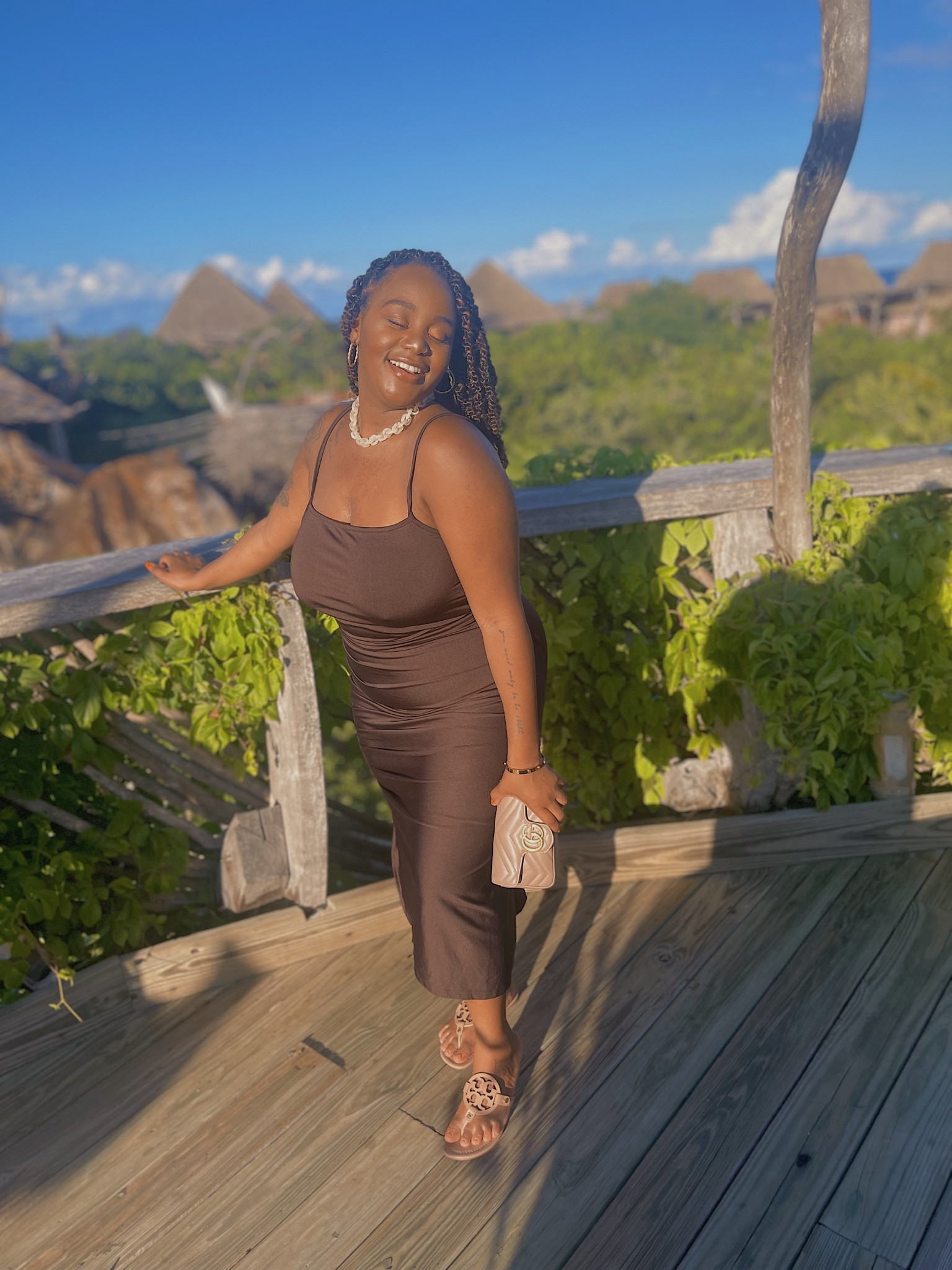 #Shein is my go-to for vacay outfits! They always have everything I need and this dress was EVERYTHING and so flattering. It also comes in EIGHT colors 🤎

#LTKstyletip #LTKunder50 #LTKtravel