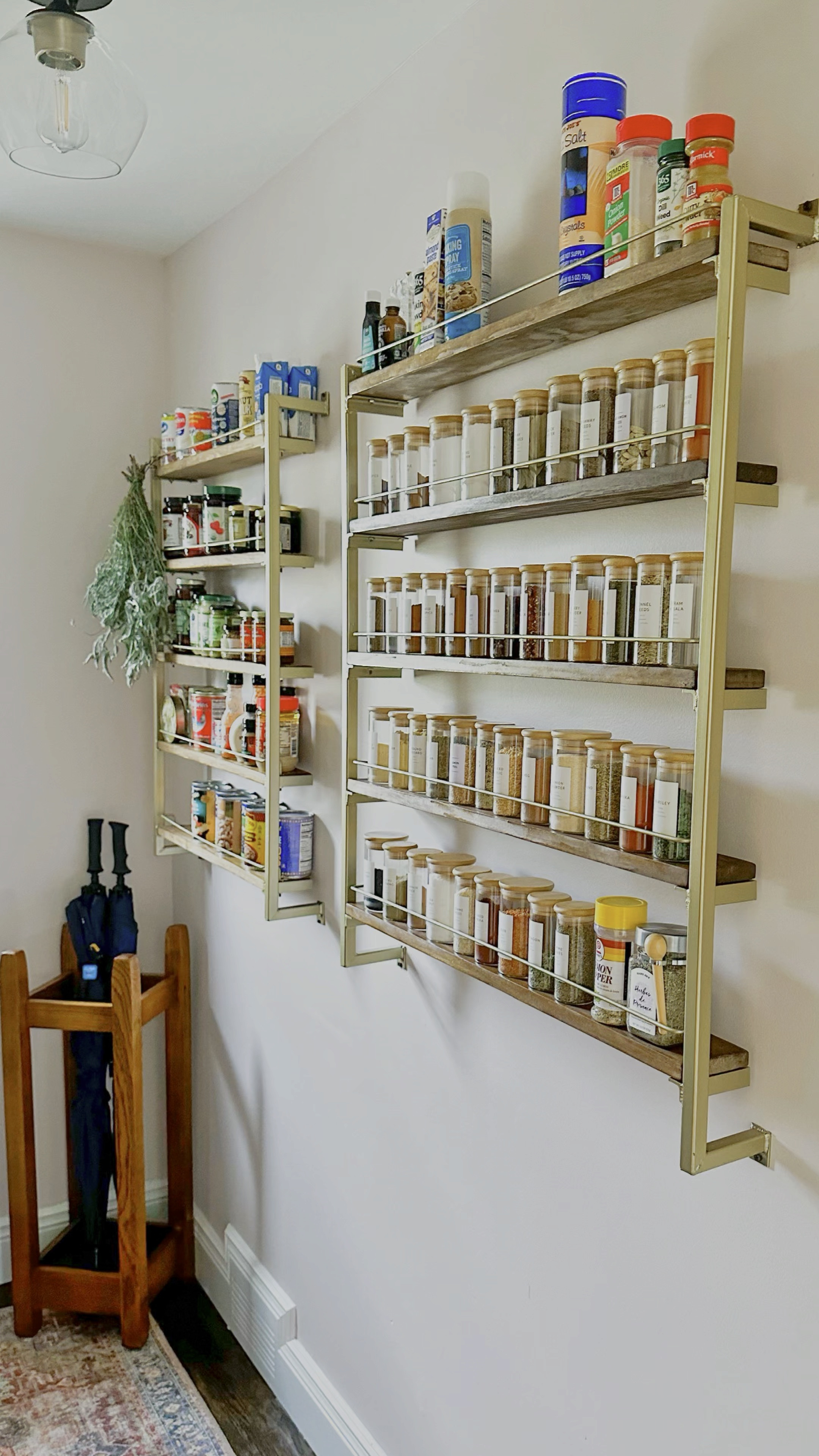 I love a good spice drawer, but how about a spice wall 😍

In order to free up some room in this client’s kitchen and pantry, we utilized this unused wall space to create a spice and condiment section ✨ 

This is a classic example of function AND beauty 🤩 I’m here to tell you that you CAN have it both and that’s one of our specialities at Organize With Marie ❤️

Spring is the perfect time to tackle your kitchen 👏🏻 our schedule is filling up so don’t hesitate to reach out, it’s never too early! 💌
.
.
.
.
.
#fairfieldcountyct #westportct #fairfieldmoms #connecticutlife #stamfordmoms #westportmoms #organizingtips #norwalkmoms #wiltonct #connecticutliving #darienct #connecticutgram #ctsmallbusiness #203local #fairfieldcounty #fairfieldcountymoms #cleaninghacks #greenwichmoms #newcanaanct #newcanaanmoms #fairfieldct #westchestercounty #greenwichct #hometips #professionalorganizer #westonmoms #getorganized #organizinghacks

#LTKfindsunder50 #LTKfindsunder100 #LTKhome