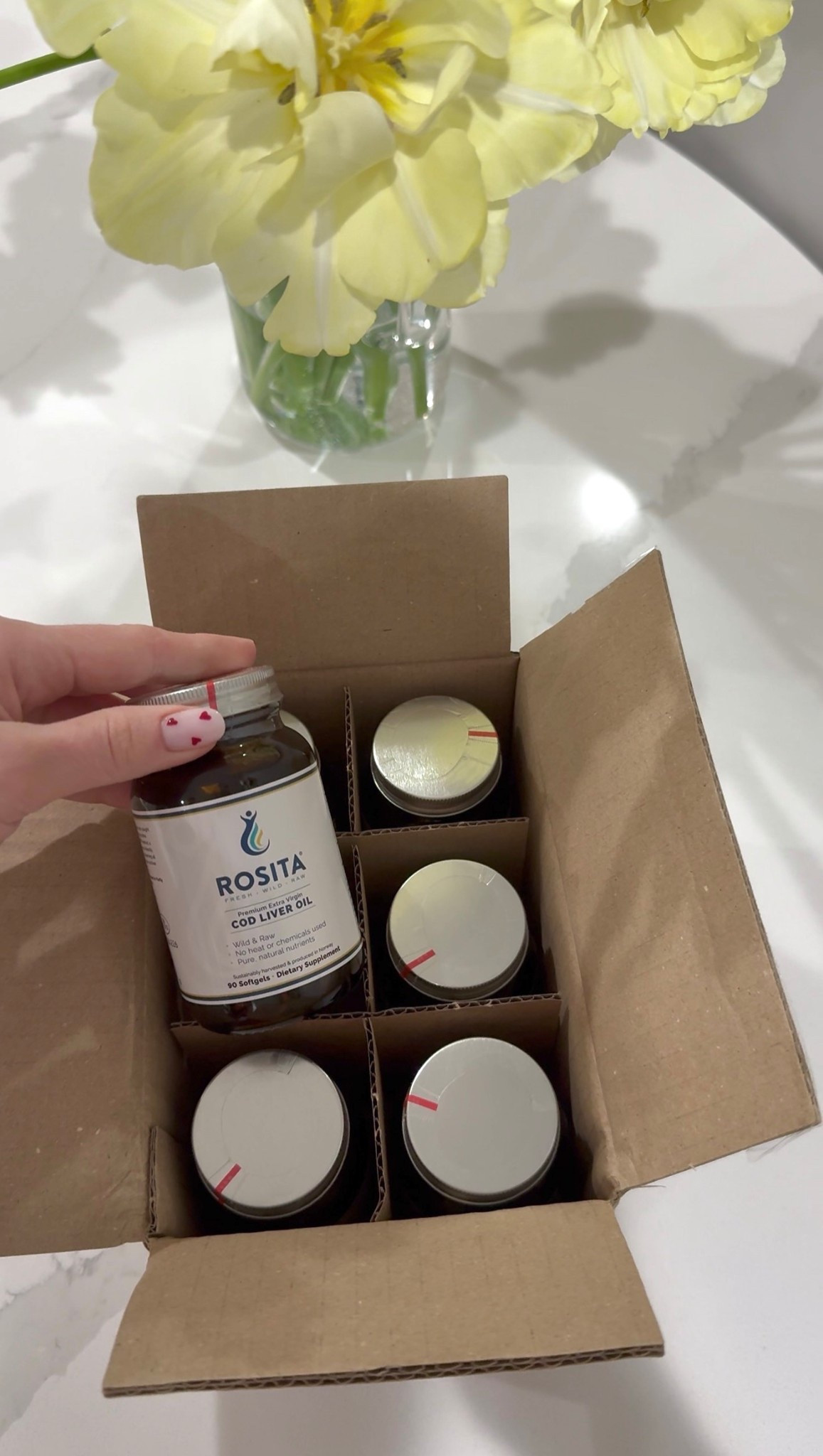 Favorite cod liver oil capsules🐟
High in Omega-3s 
Supports brain health🧠 
Rich in Vitamin D☀️ 
High in Vitamin A👁️ 
Heart support❤️ 
Joint health 

#LTKfitnessgoals #LTKActive #LTKmomlife