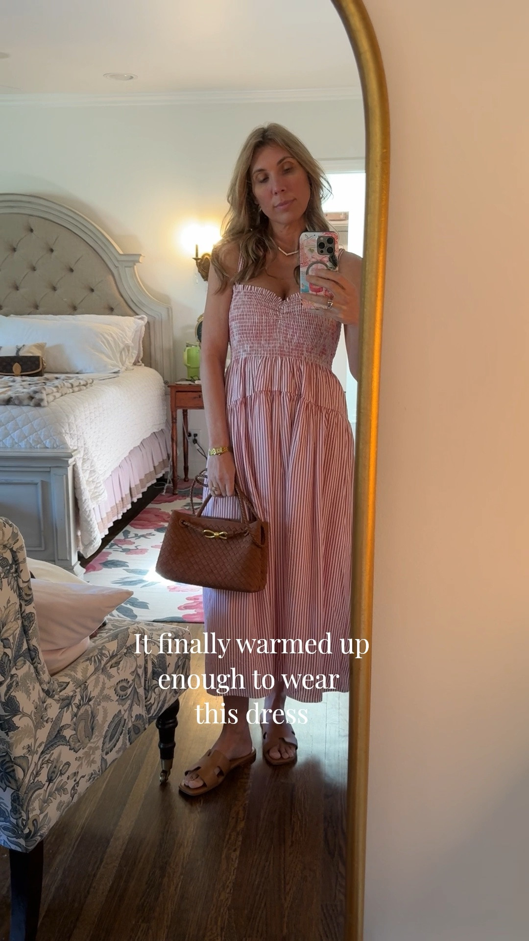 I’ve been waiting a couple of weeks to get the chance to wear my new Hill House dress and it was worth the wait!

Wearing a small, and I would say it fits like their Ellie’s.